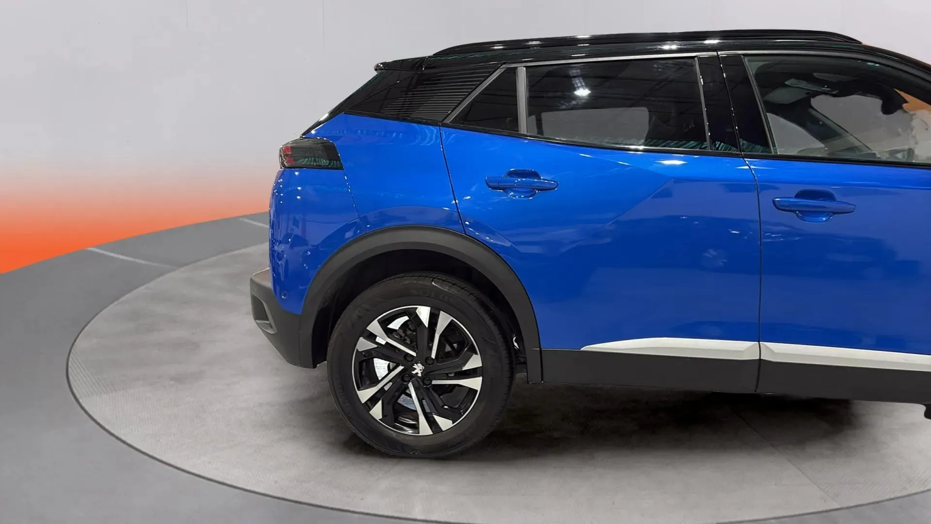 Peugeot 2008 GT PureTech 130 - foto 18