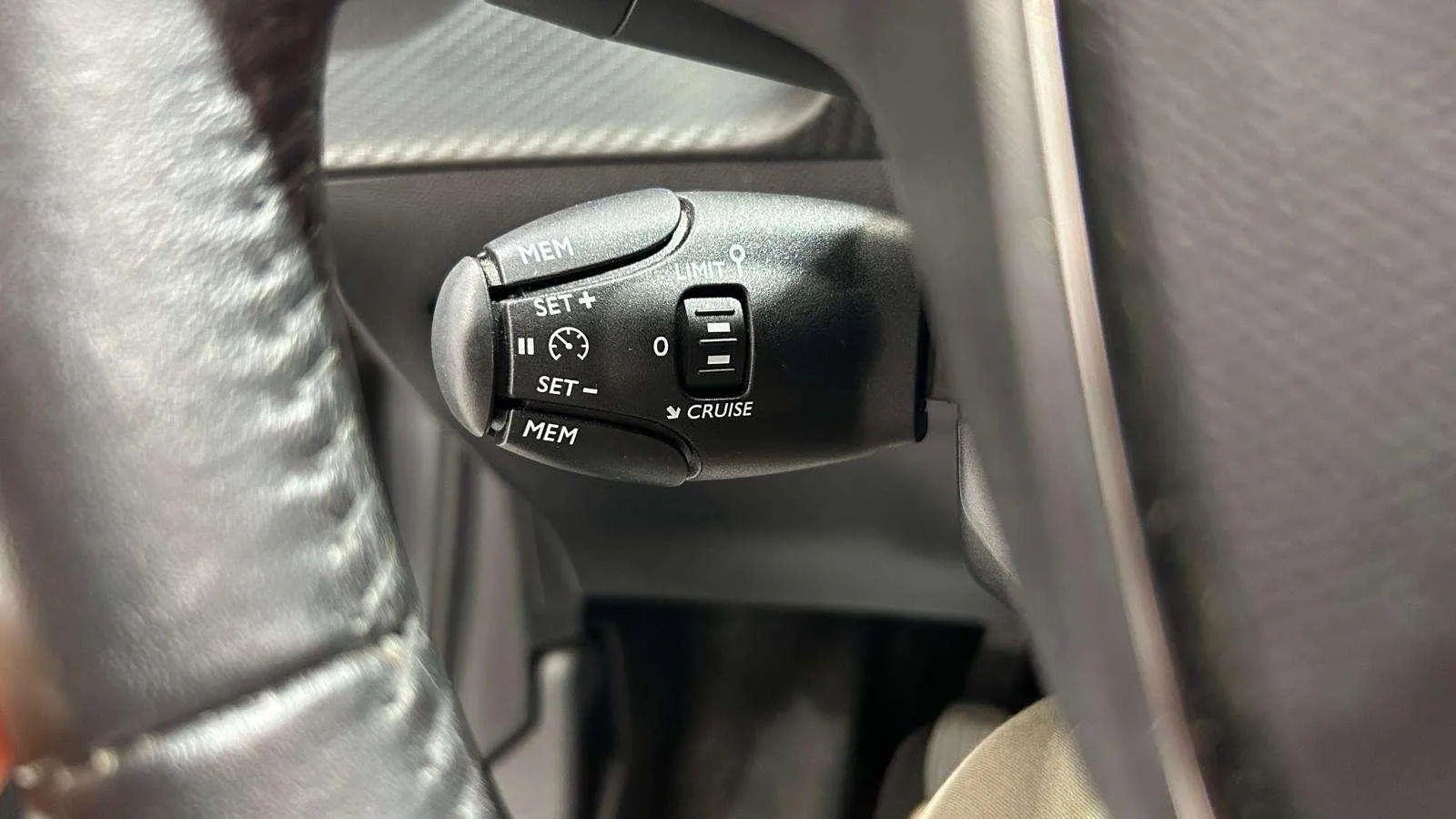 Peugeot 208 Active PureTech 100 - foto 20