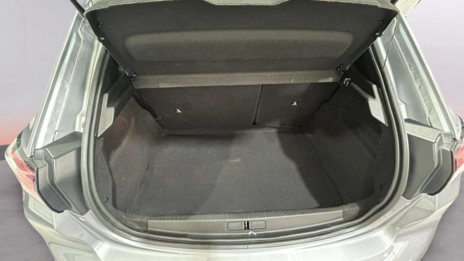 Peugeot 208 Active PureTech 100 - foto 18
