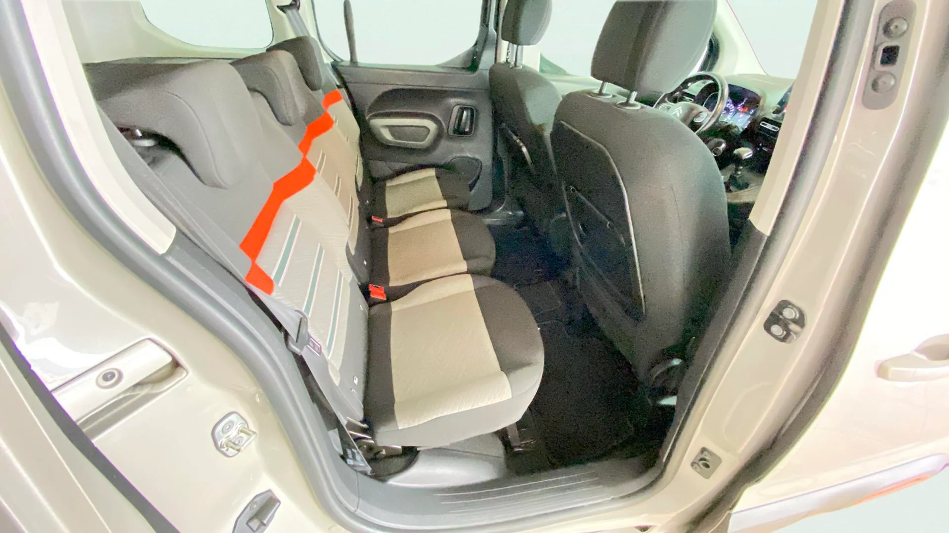 Citroën Berlingo Talla XL BlueHDi 100 Feel - foto 10