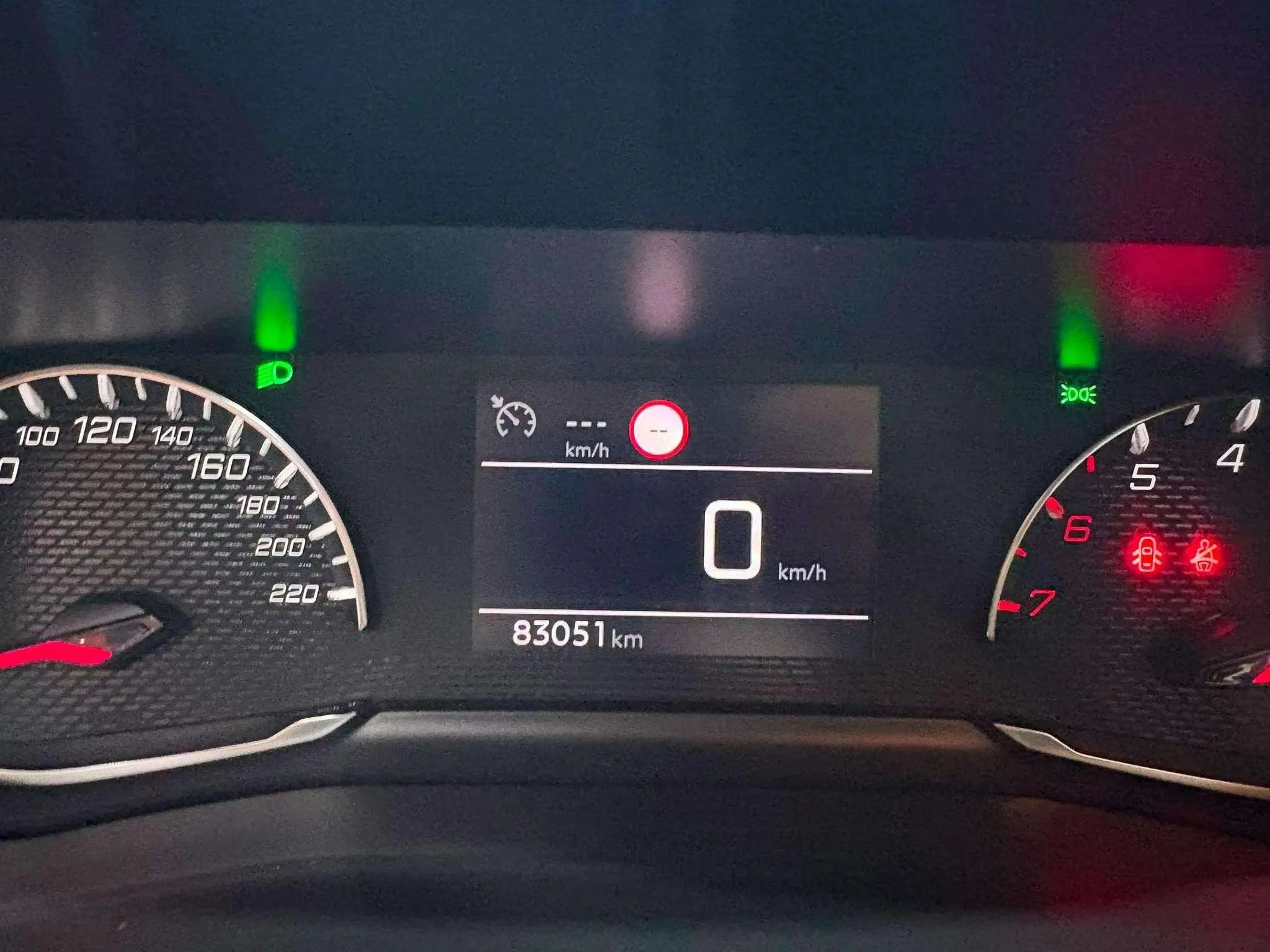 Peugeot 208 Active PureTech 100 - foto 9
