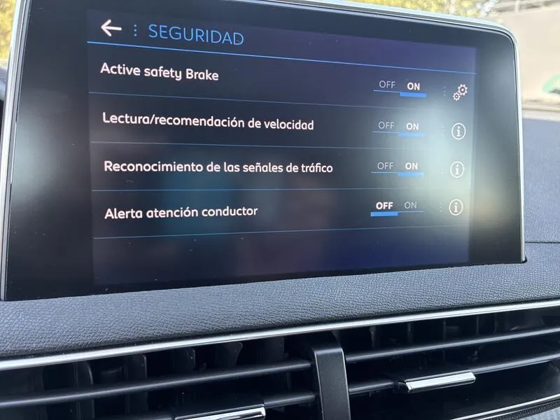 Peugeot 3008 1.5 BlueHDi Pack - foto 35