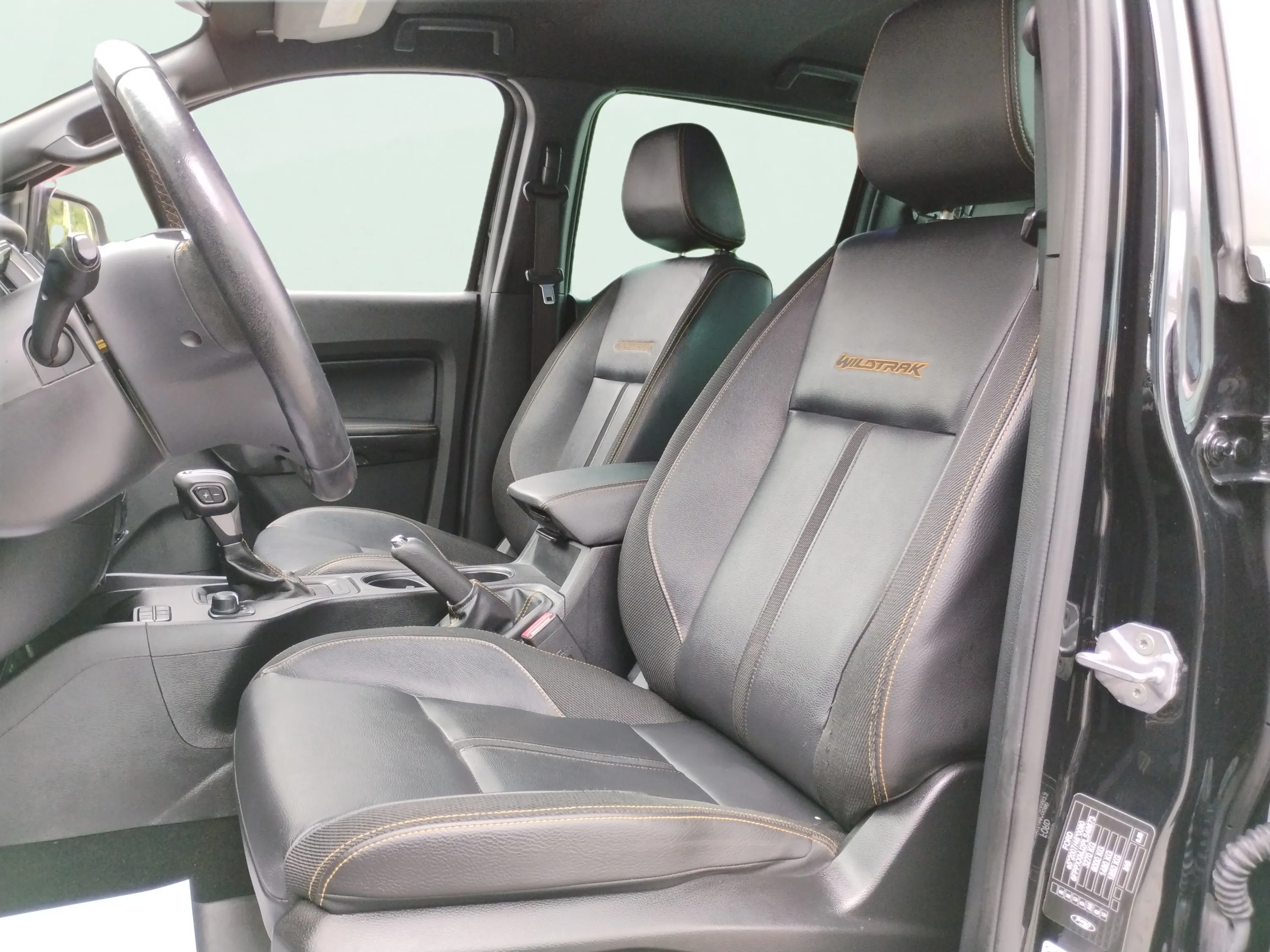 Ford Ranger 2.0 TDCi 4x4 Dob Cab Wildtrack - foto 13
