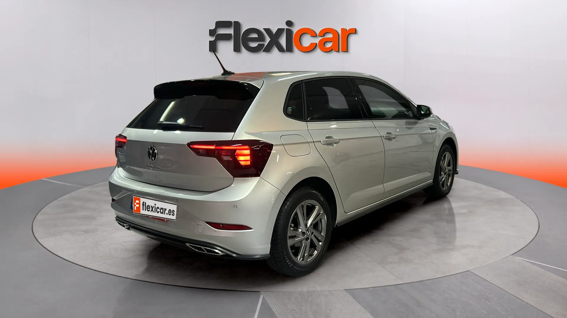 Volkswagen Polo R-Line 1.0 TSI DSG - foto 7
