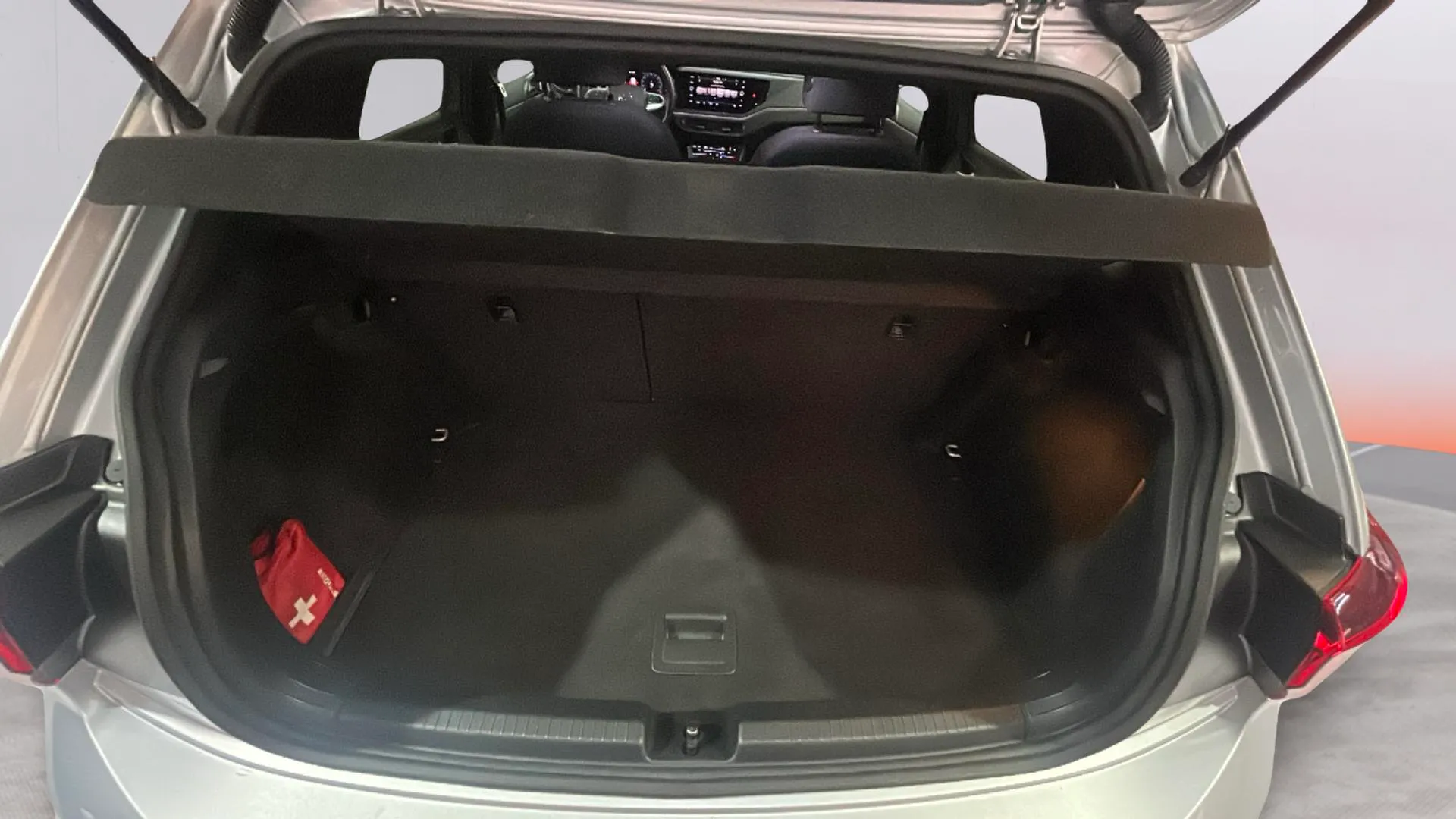 Volkswagen Polo R-Line 1.0 TSI DSG - foto 23