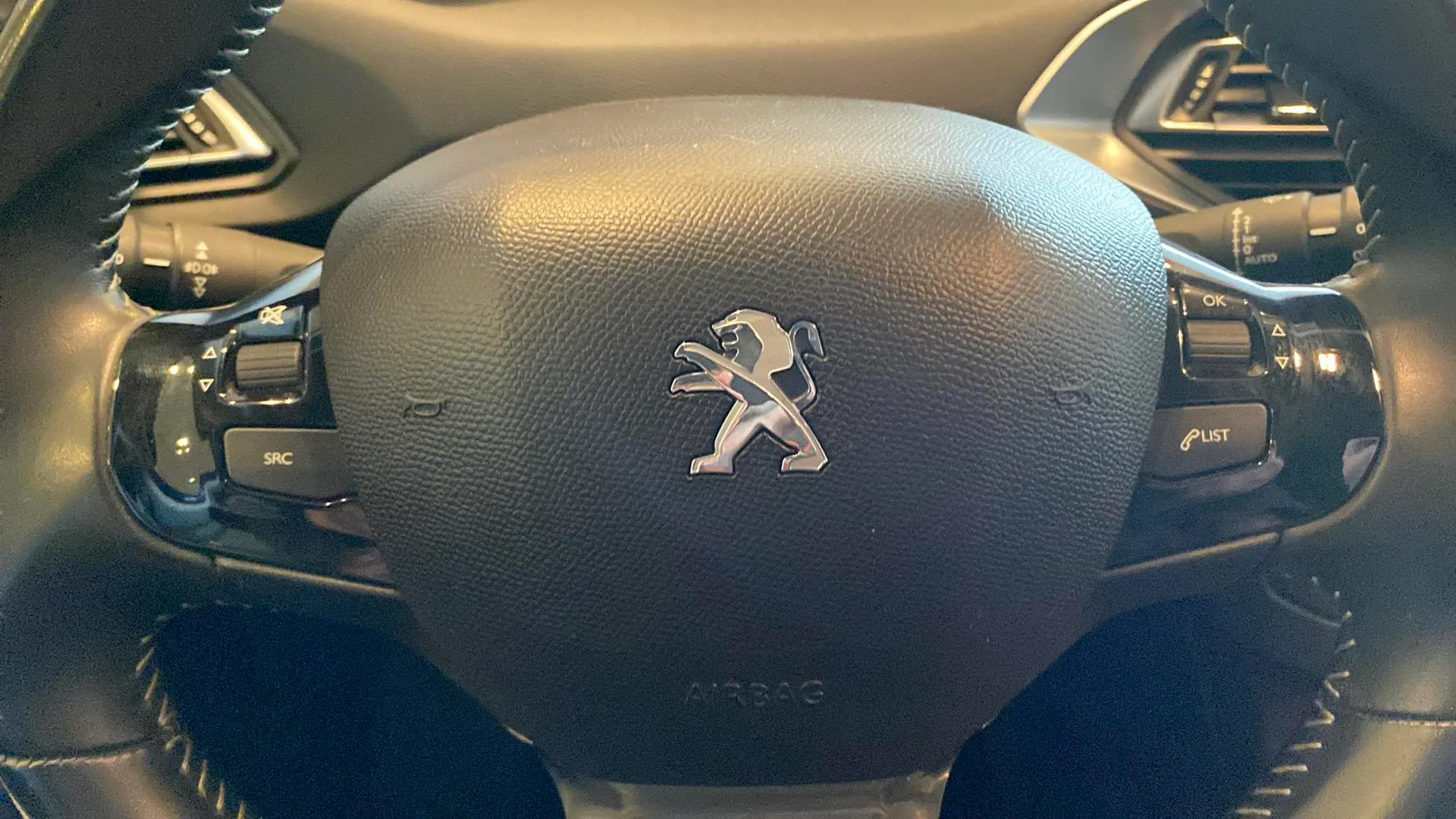 Peugeot 308 SW Style PureTech 130 - foto 12