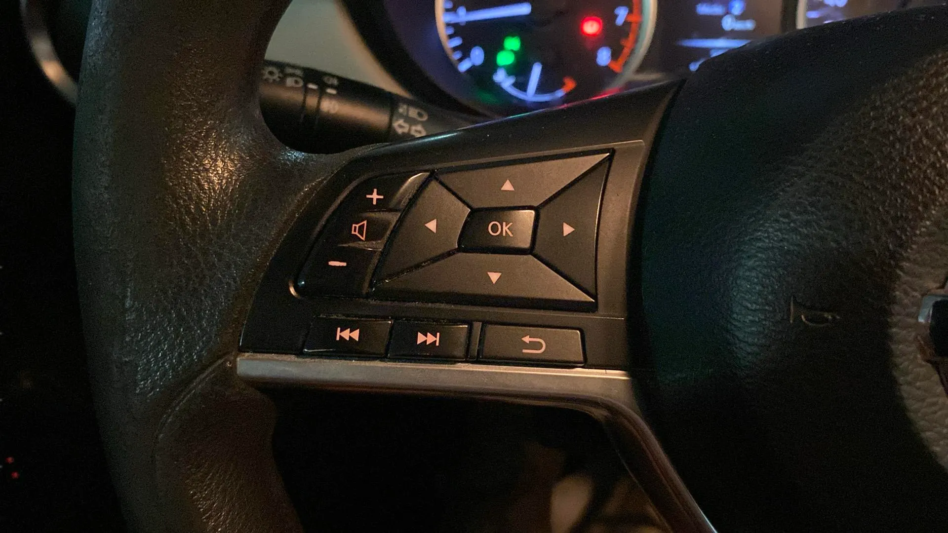 Nissan Micra IG-T Acenta - foto 16