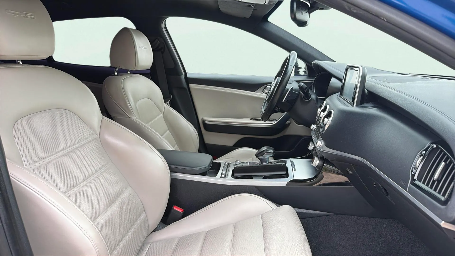 Kia Stinger 2.2 CRDi GT Line 4x2 - foto 15