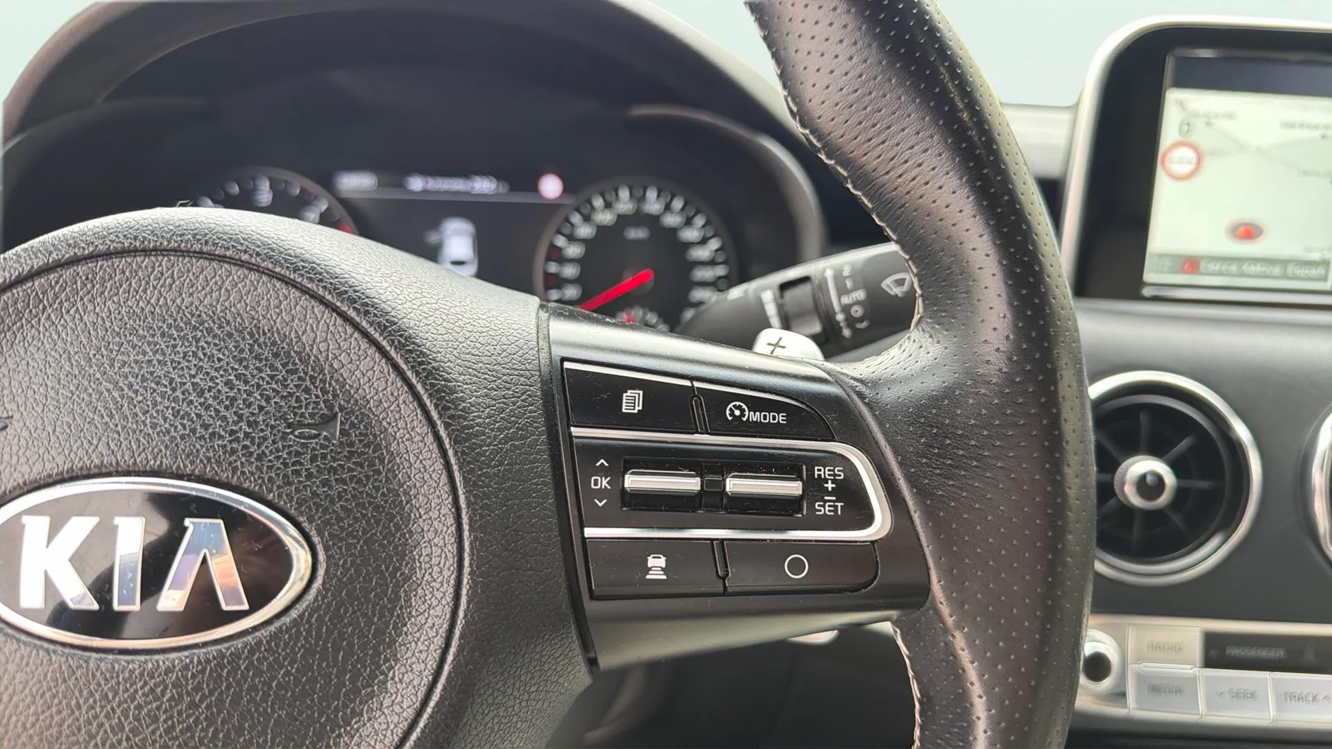 Kia Stinger 2.2 CRDi GT Line 4x2 - foto 11