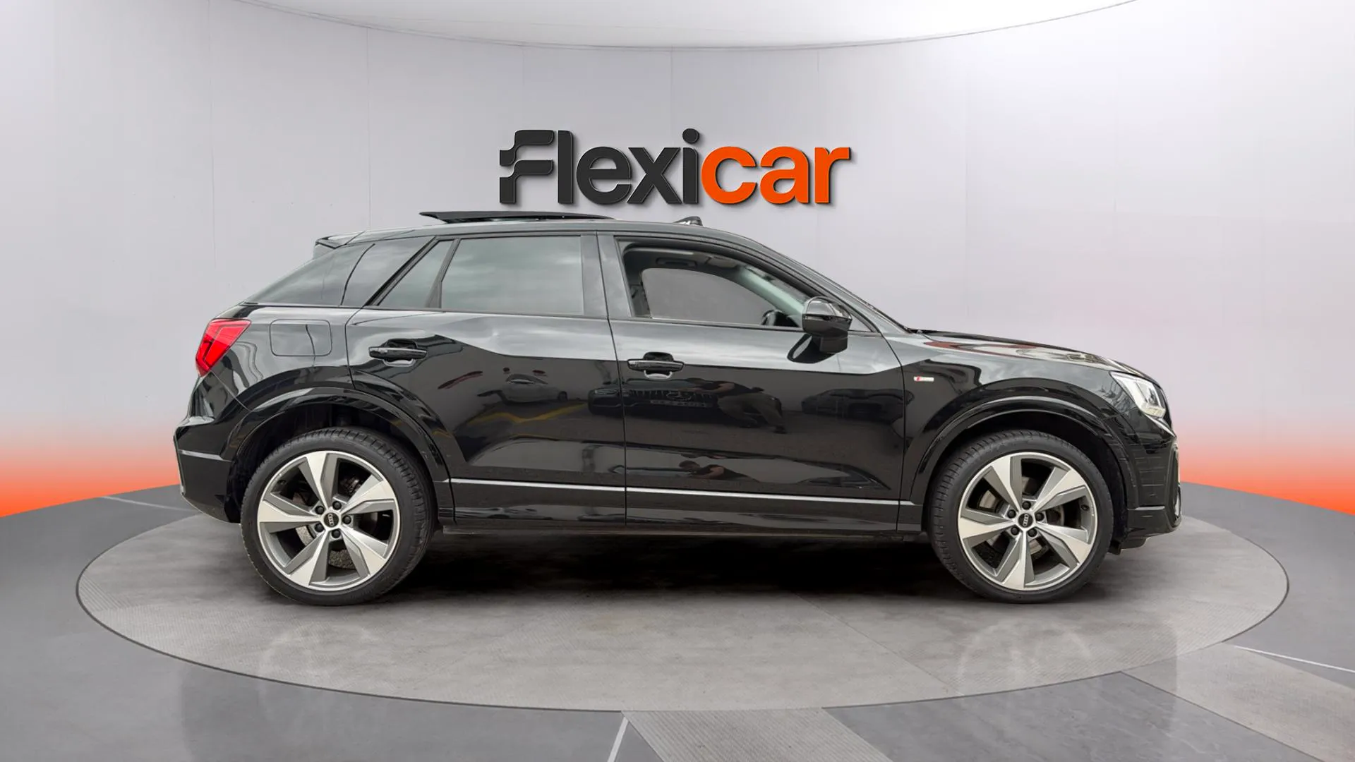 Audi Q2 Black Line 35 TFSI S tronic - foto 12
