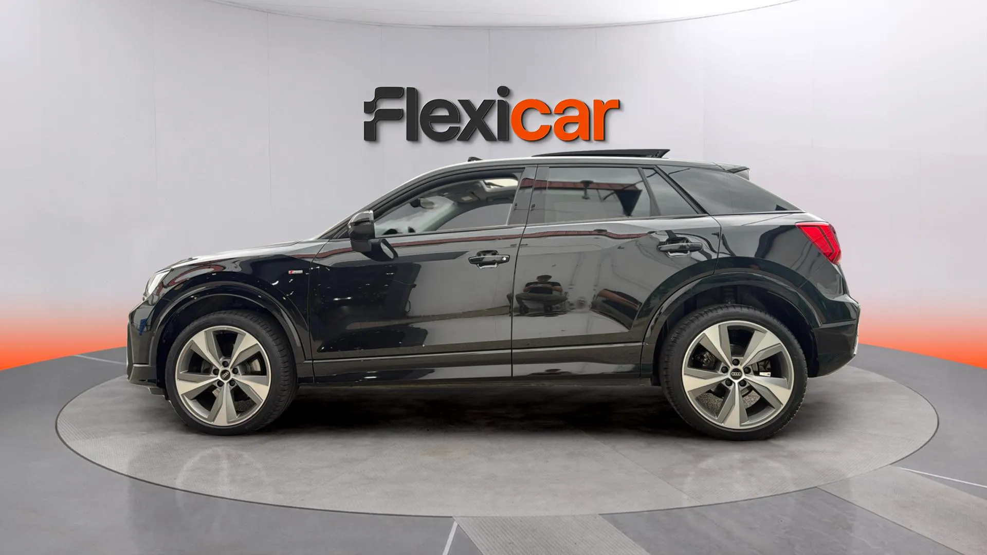 Audi Q2 Black Line 35 TFSI S tronic - foto 14