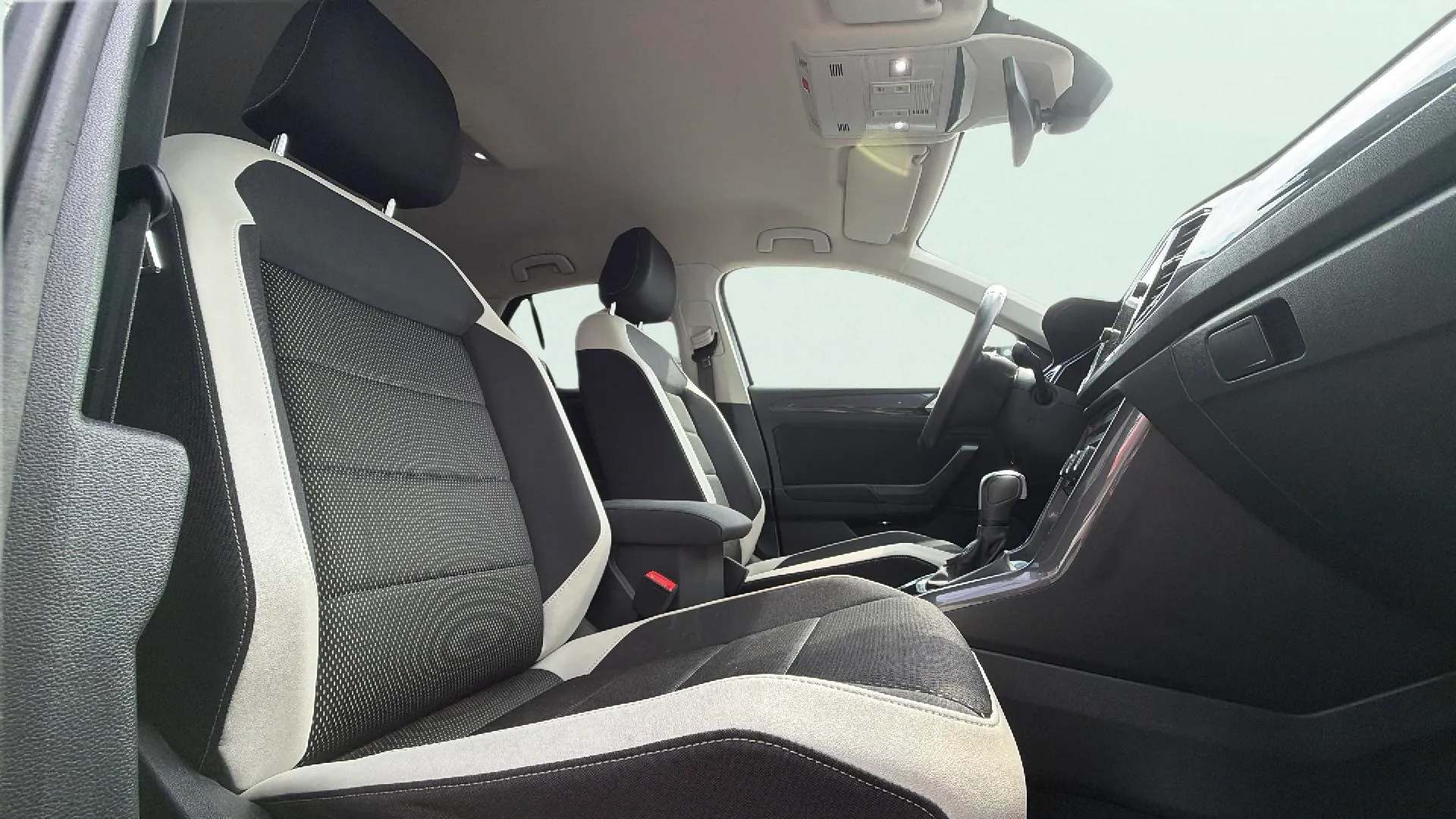 Volkswagen T-Roc Sport 2.0 TDI DSG - foto 20