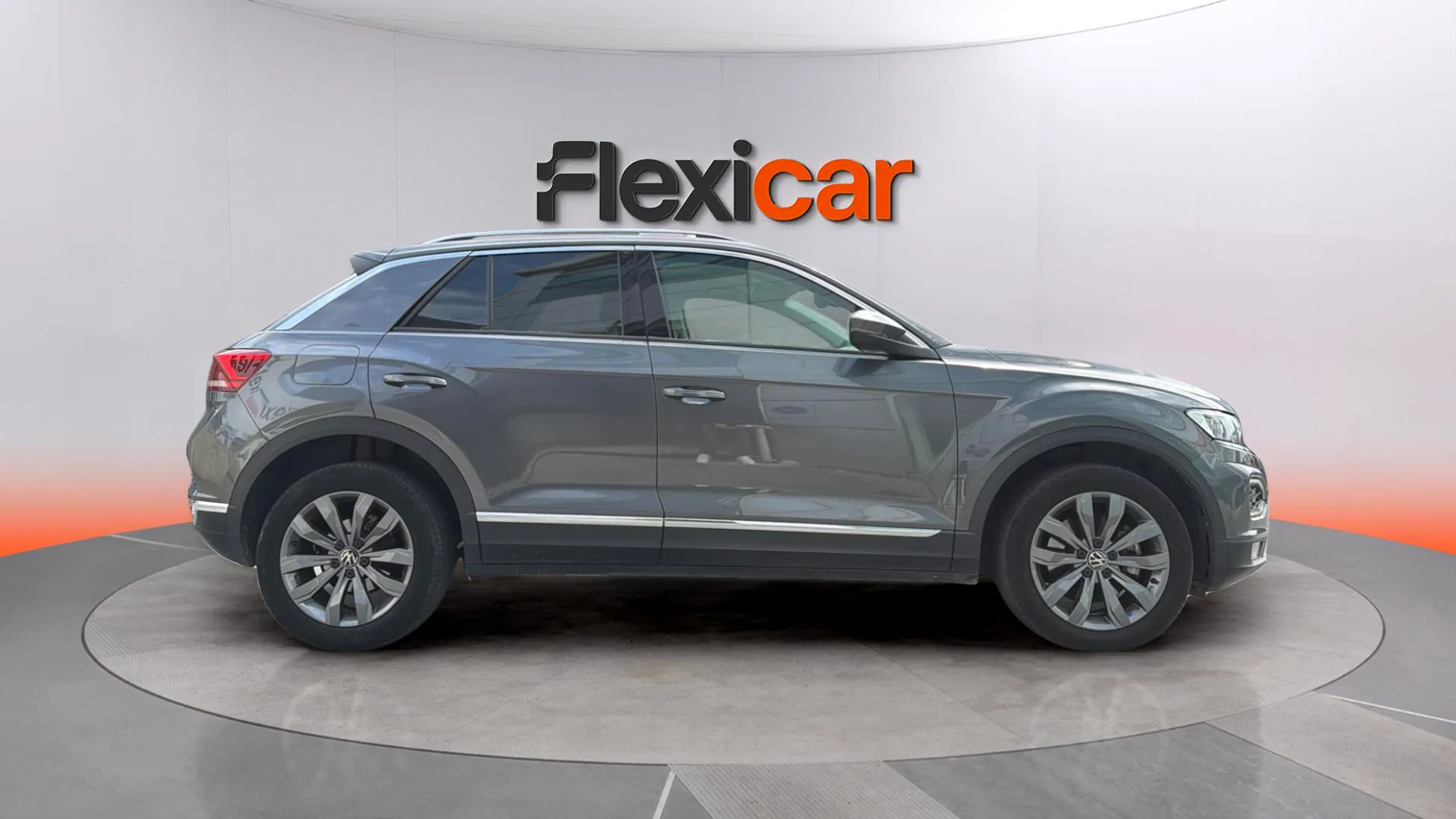 Volkswagen T-Roc Sport 2.0 TDI DSG - foto 8