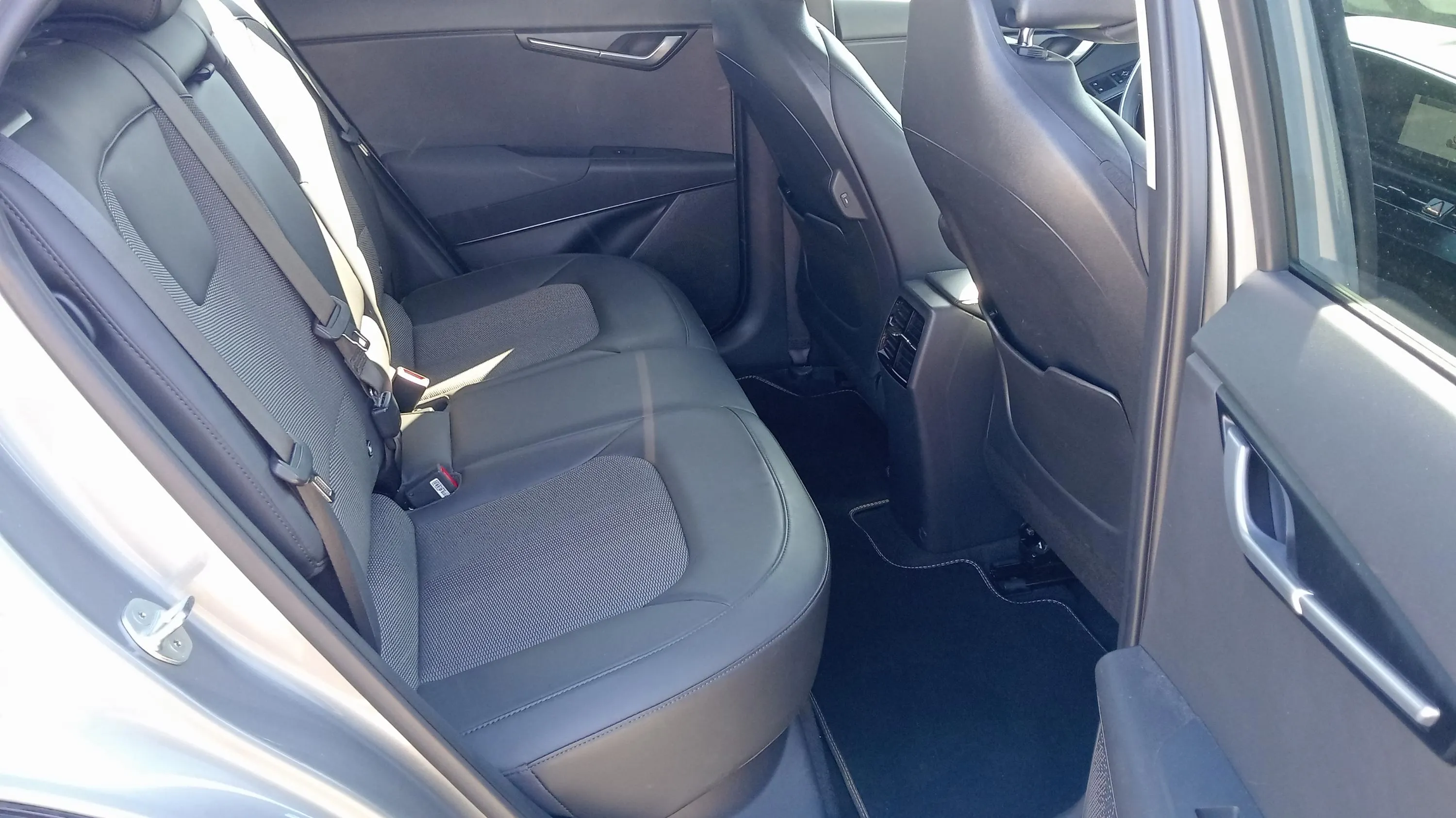 Kia Niro e-Niro Drive - foto 18