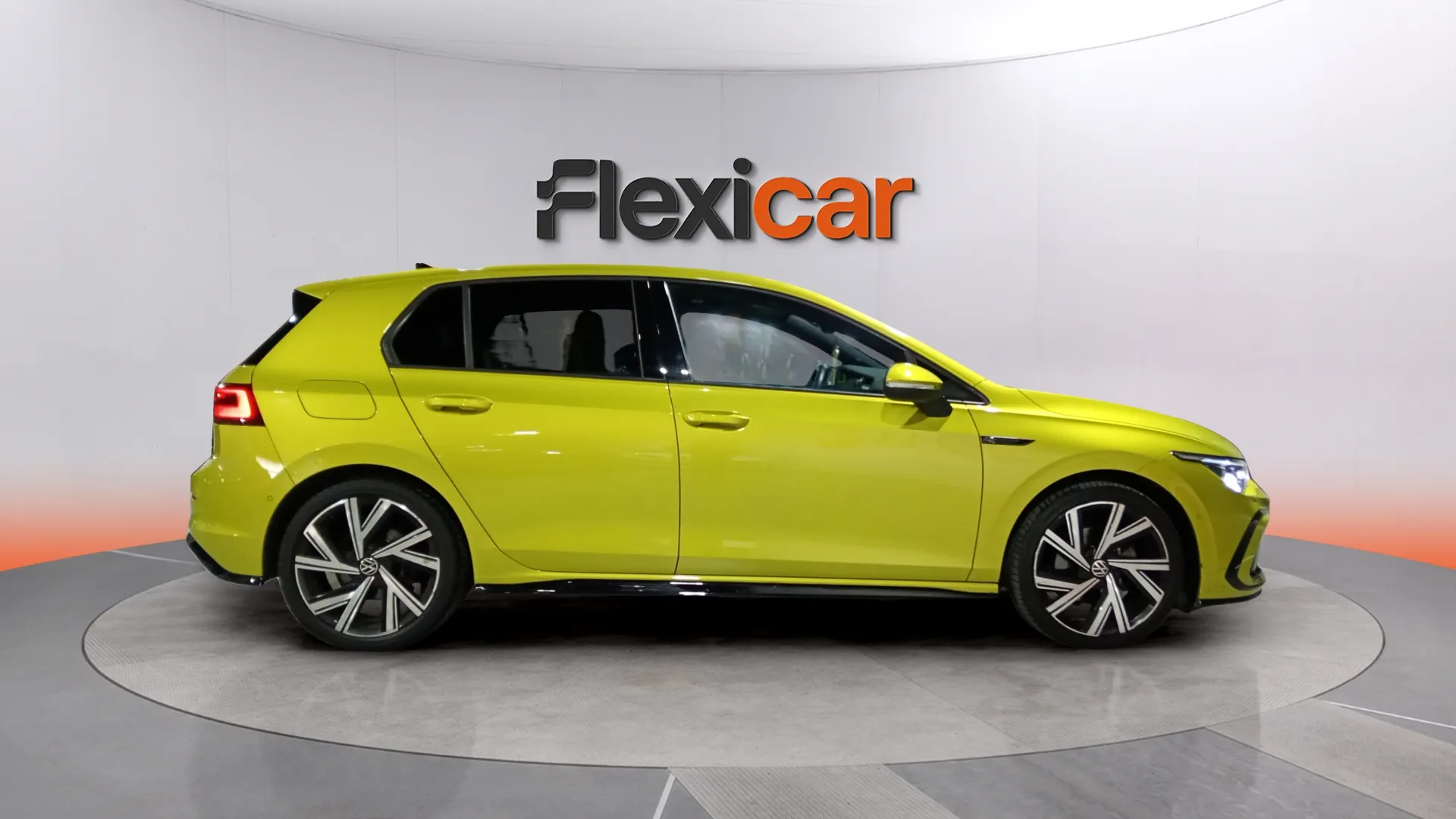 Volkswagen Golf R-Line 2.0 TDI DSG - foto 8