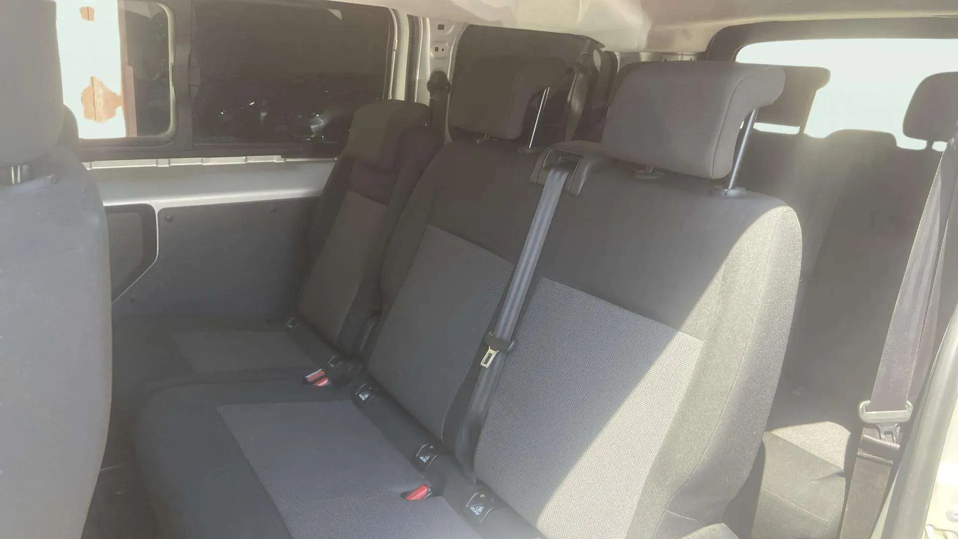 Peugeot Traveller Active BlueHDi Long - foto 18