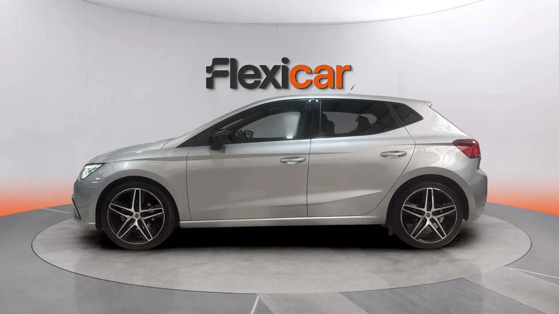 SEAT Ibiza 1.0 TSI FR Plus - foto 4