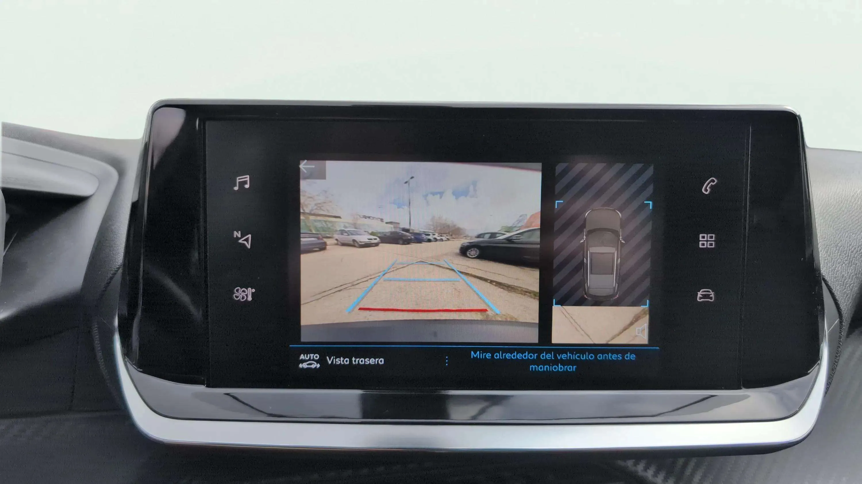 Peugeot 2008 Allure Pack PureTech 130 - foto 13