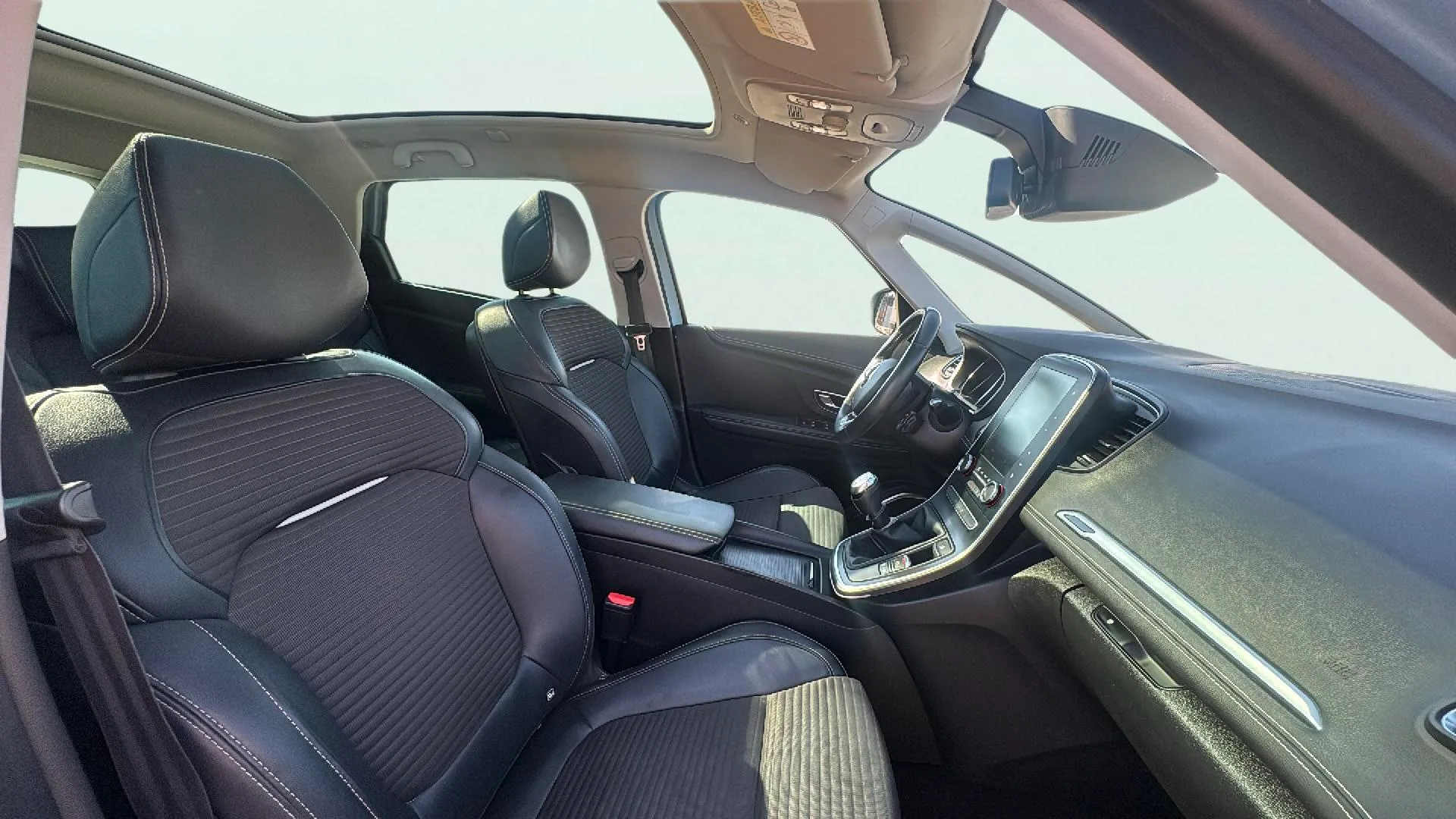 Renault Scénic Zen TCe GPF - foto 17