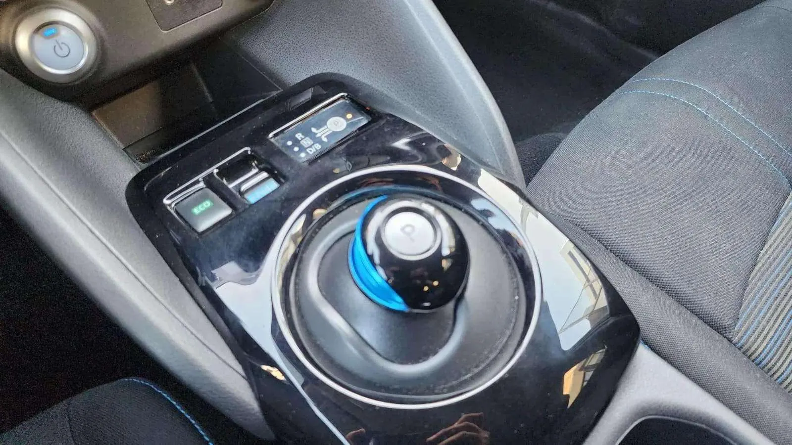 Nissan Leaf 40kWh N-Connecta - foto 19