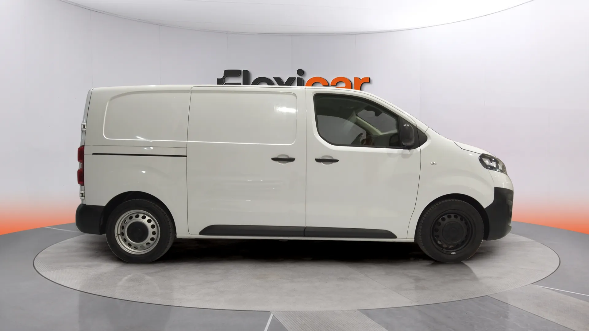 Fiat Scudo Furgón L2 MT6 Lounge - foto 8