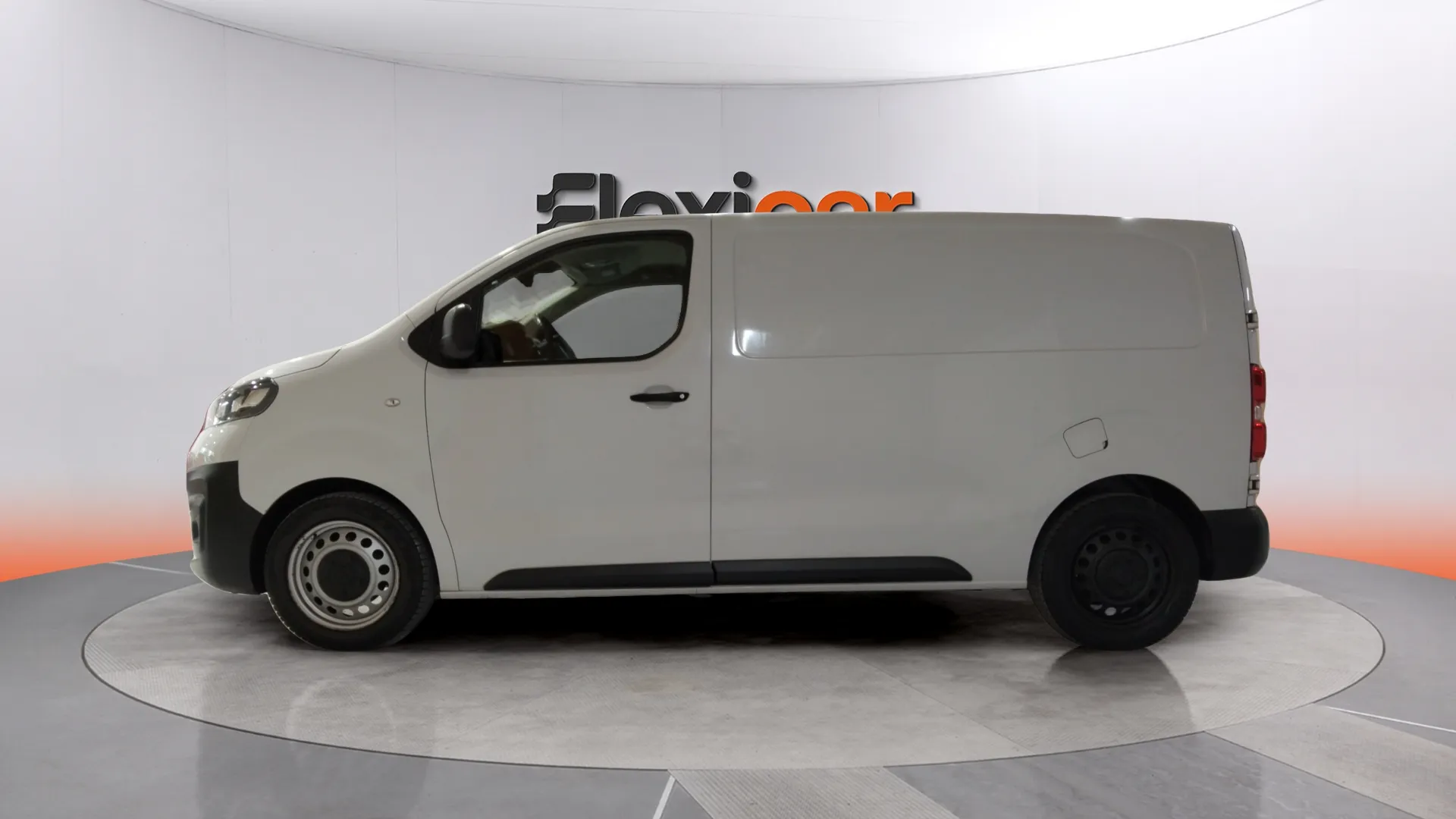 Fiat Scudo Furgón L2 MT6 Lounge - foto 4