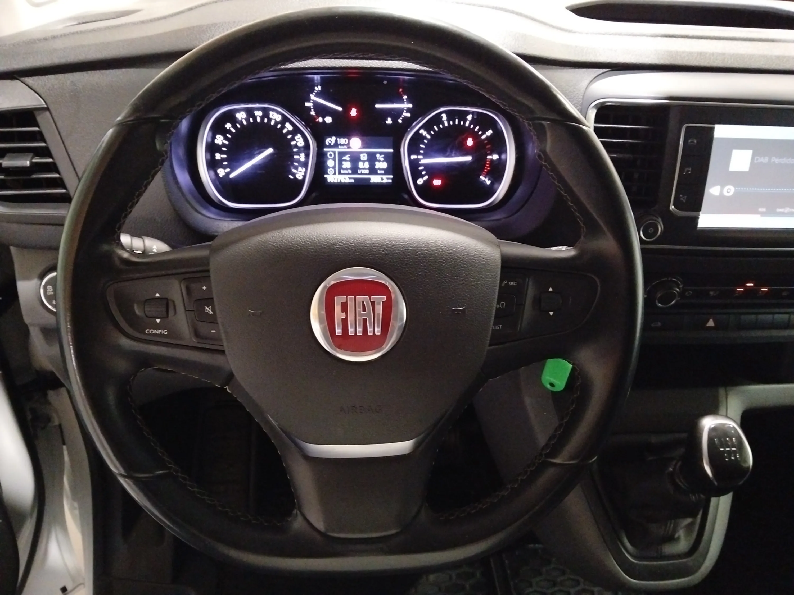 Fiat Scudo Furgón L2 MT6 Lounge - foto 11