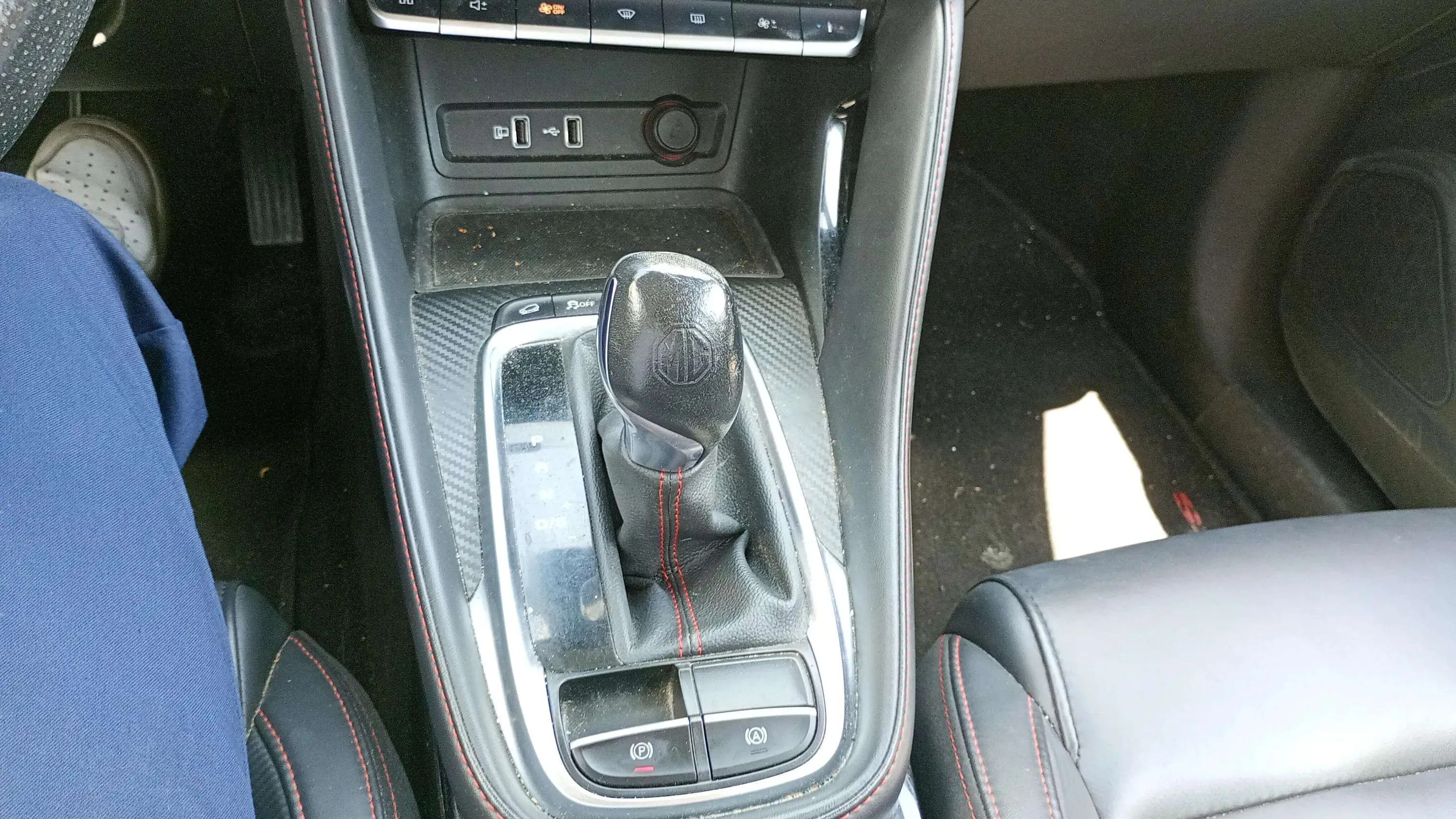 MG ZS 1.0T Luxury - foto 19