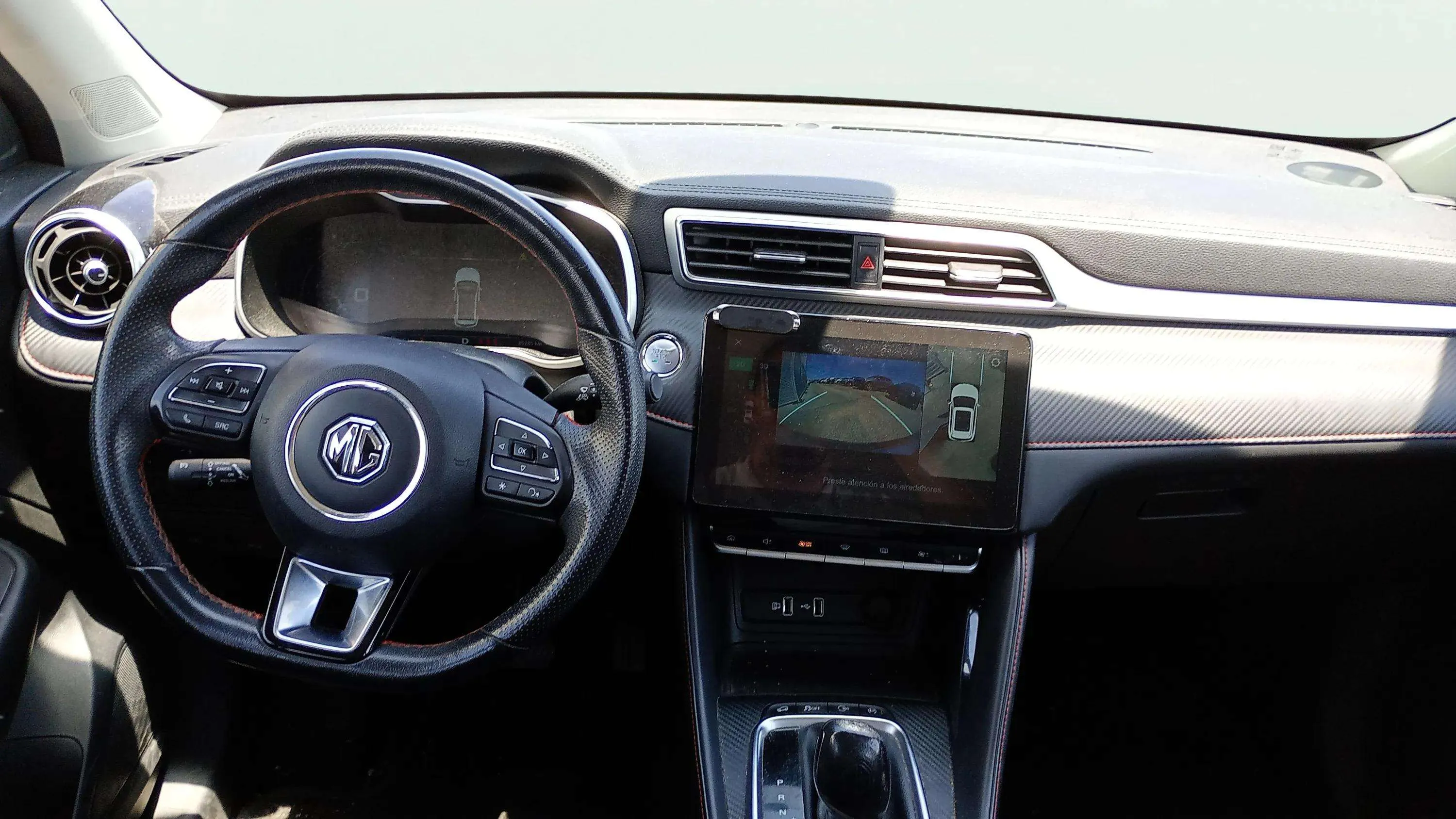 MG ZS 1.0T Luxury - foto 9
