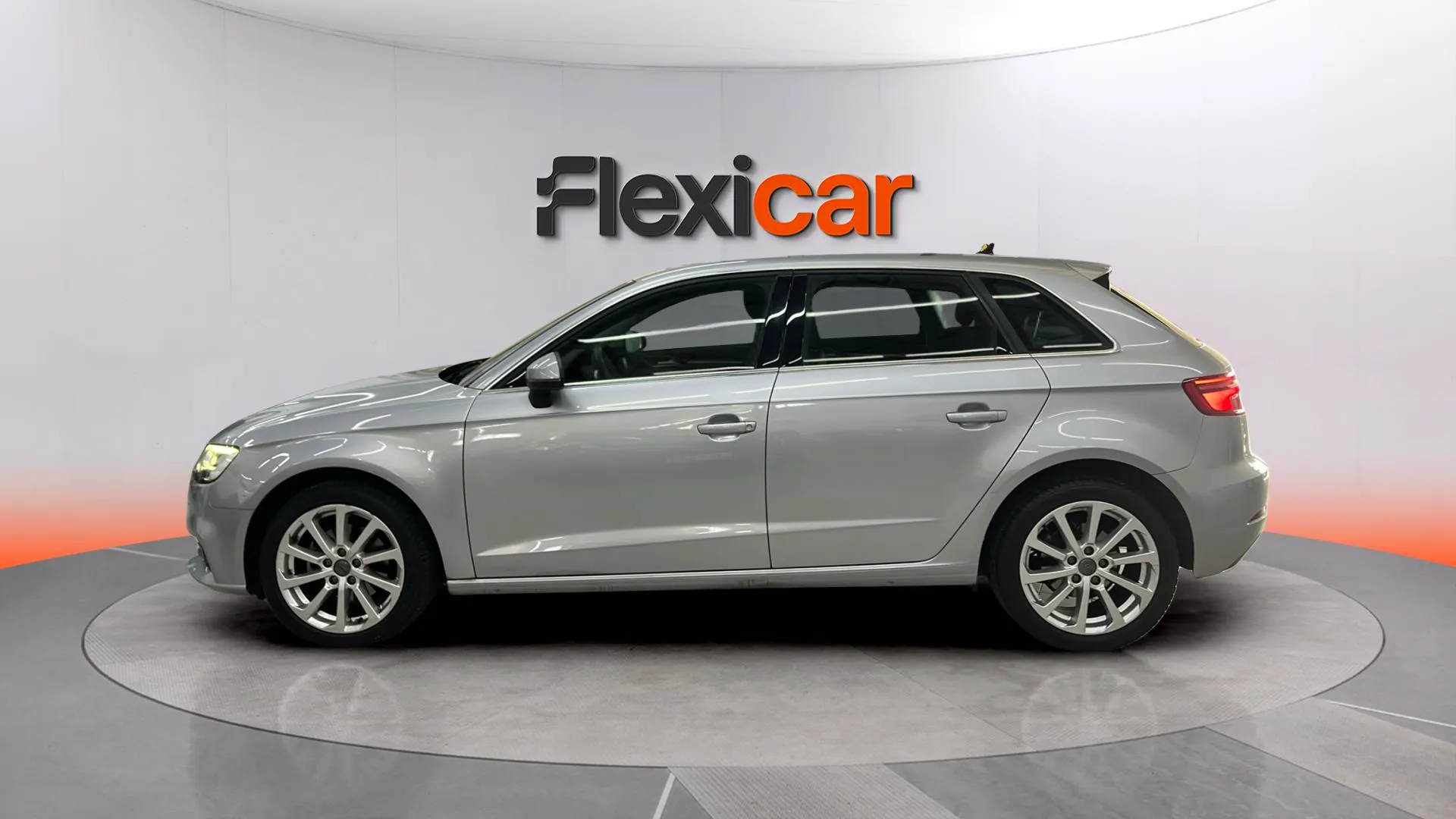 Audi A3 30 TFSI Sportback - foto 4