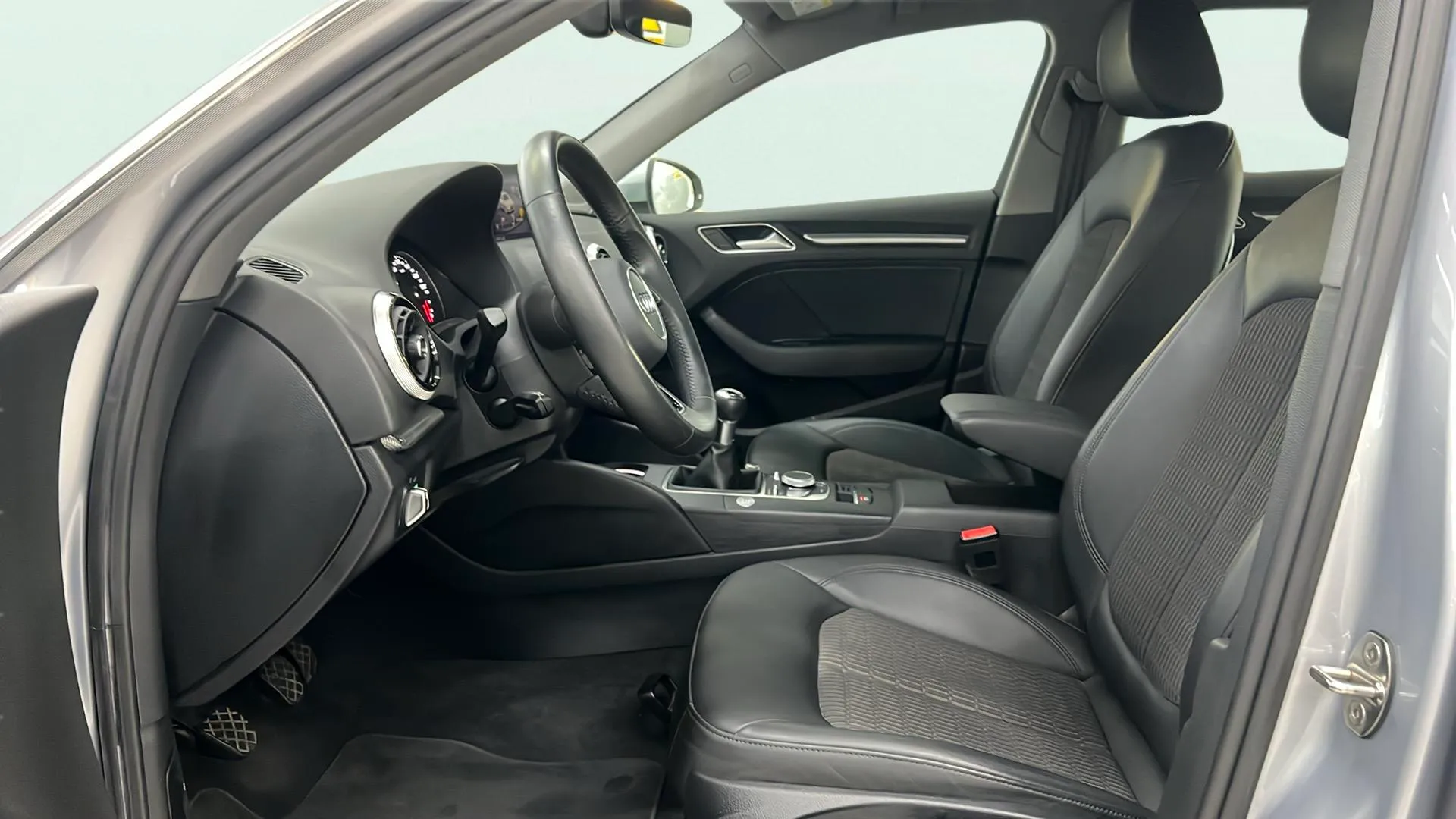 Audi A3 30 TFSI Sportback - foto 11