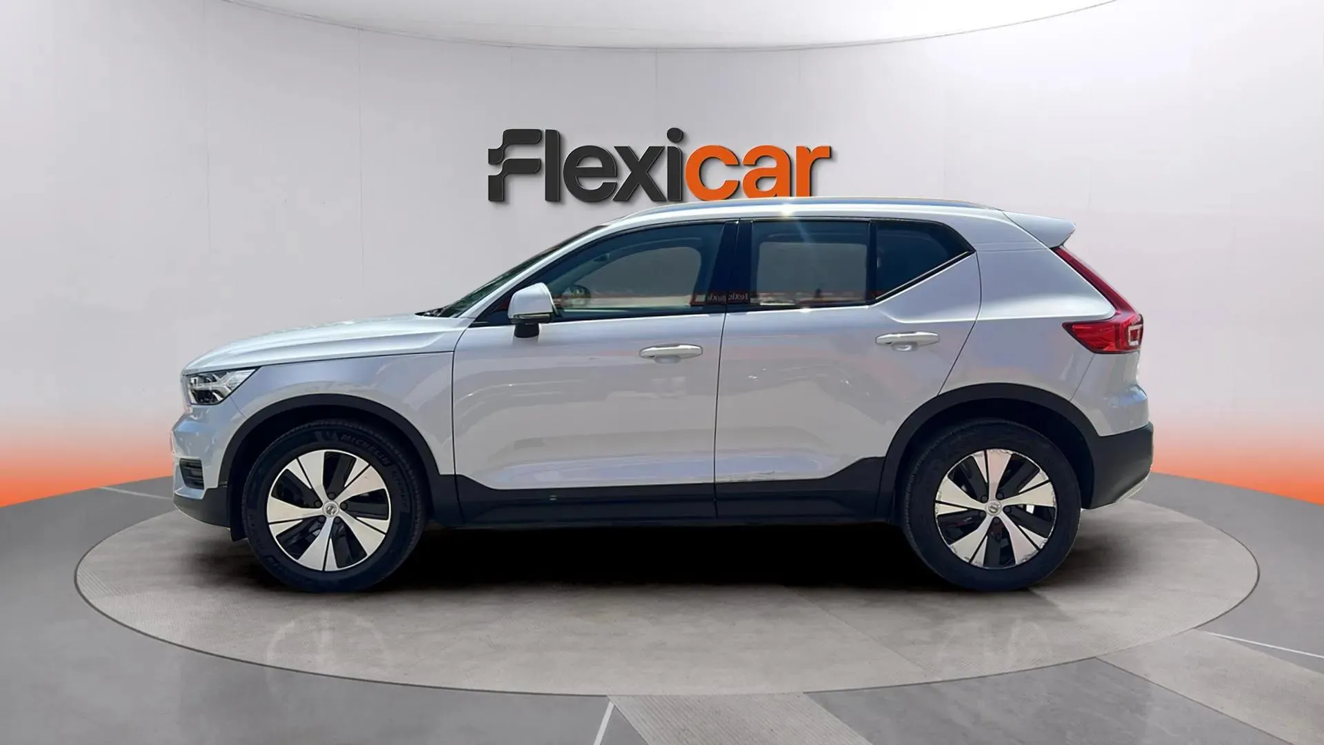 Volvo XC40 1.5 T2 Momentum Pro - foto 3