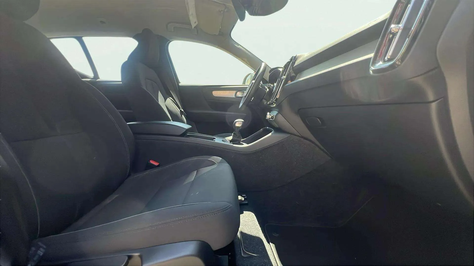 Volvo XC40 1.5 T2 Momentum Pro - foto 10