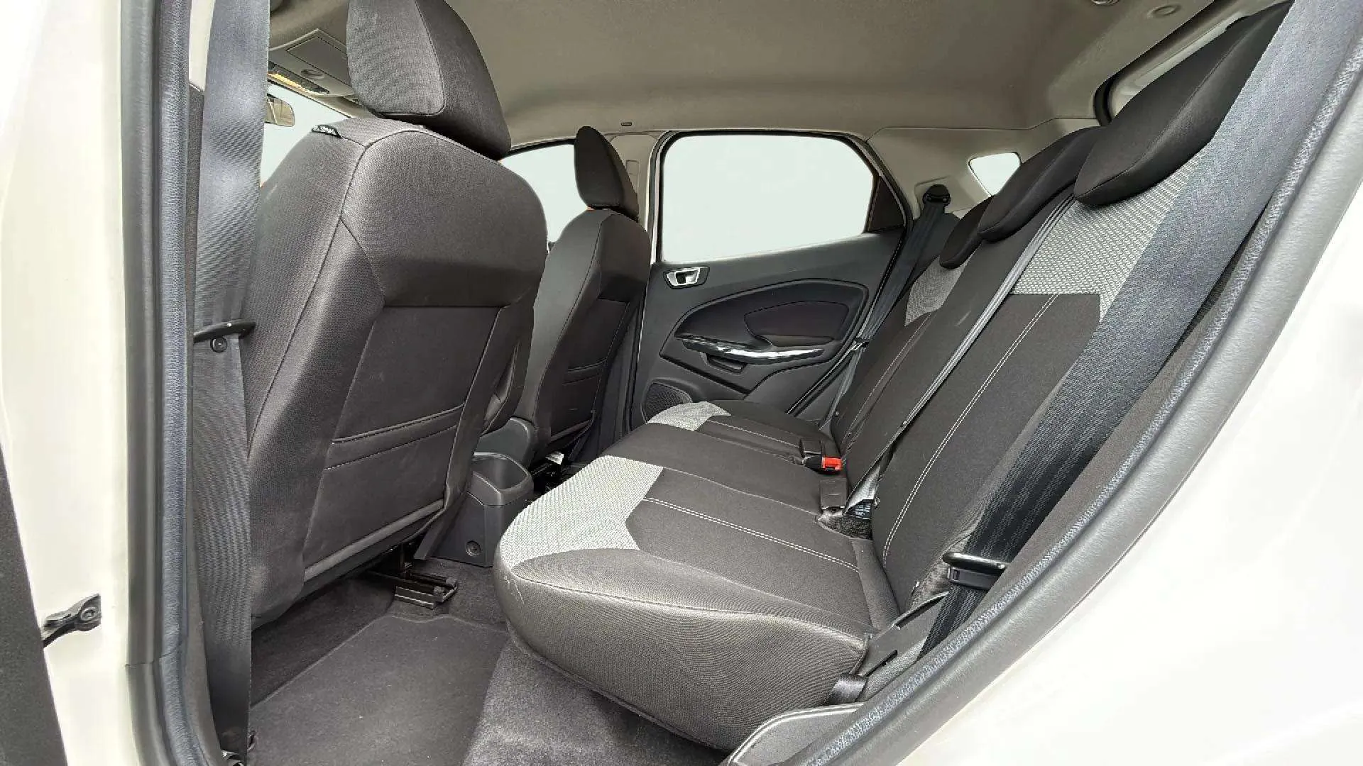 Ford EcoSport 1.0 EcoBoost Titanium - foto 20