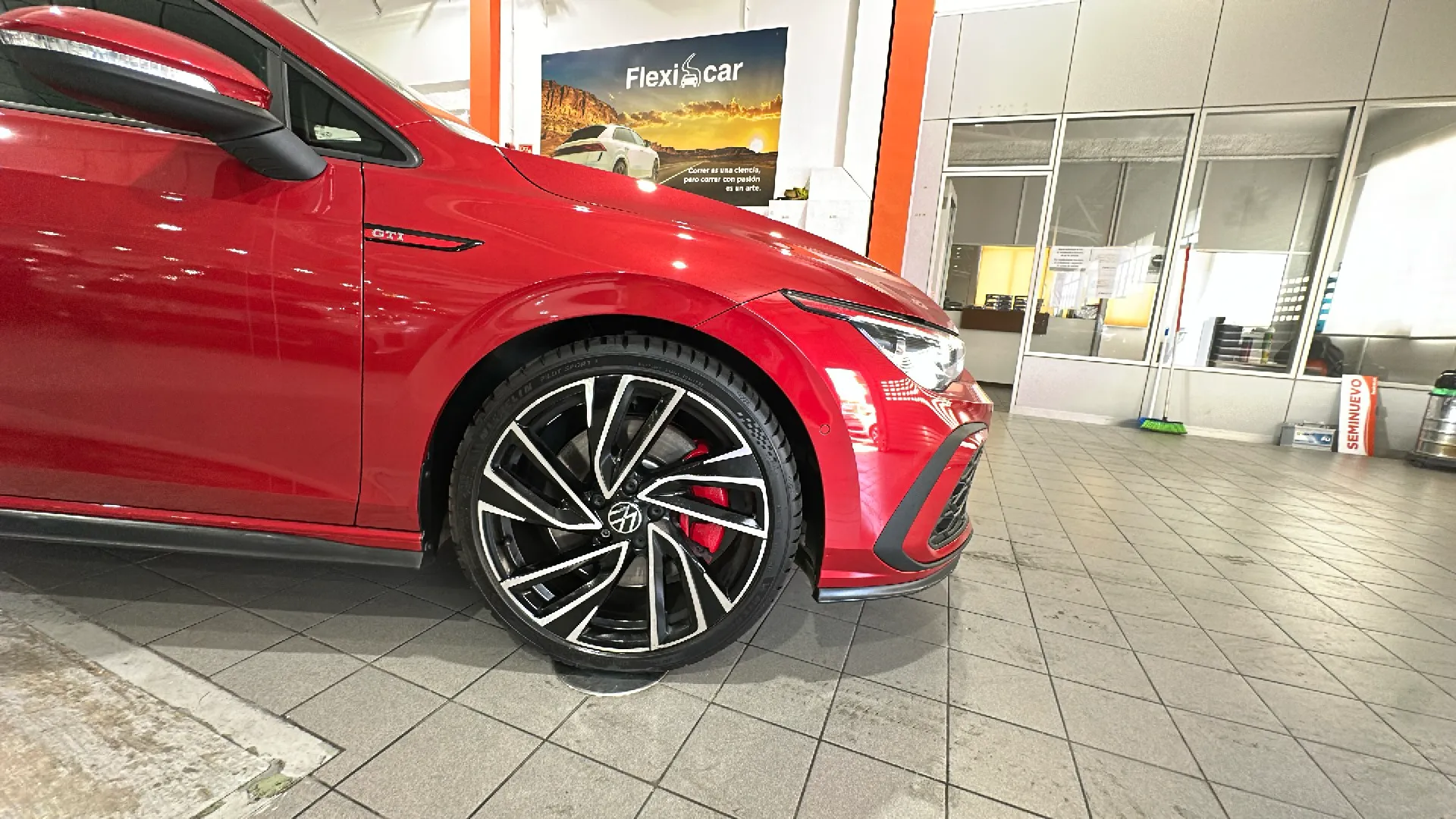 Volkswagen Golf GTI Performance 2.0 TSI DSG - foto 17