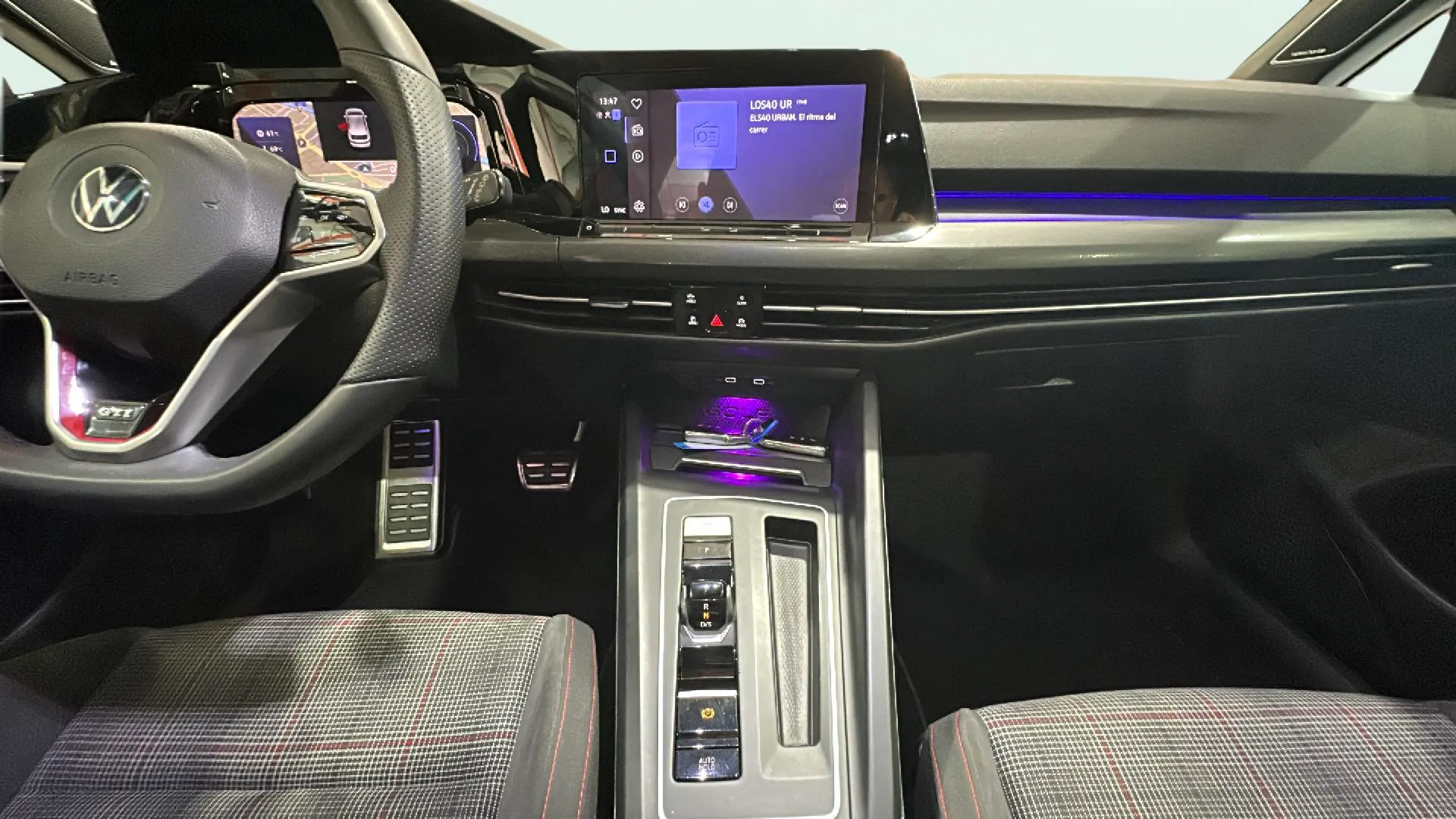 Volkswagen Golf GTI Performance 2.0 TSI DSG - foto 9