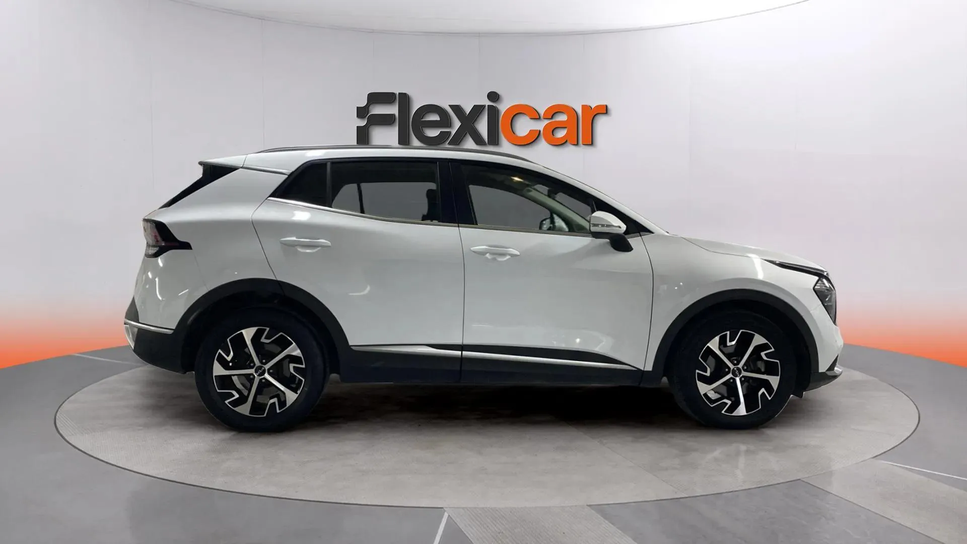 Kia Sportage 1.6 T-GDi HEV Drive 4x2 - foto 8
