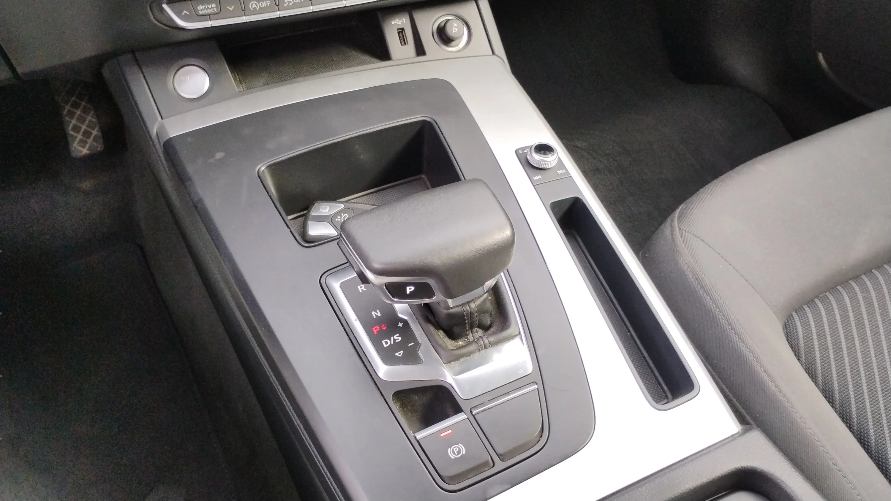 Audi Q5 Advanced 35 TDI S tronic - foto 8