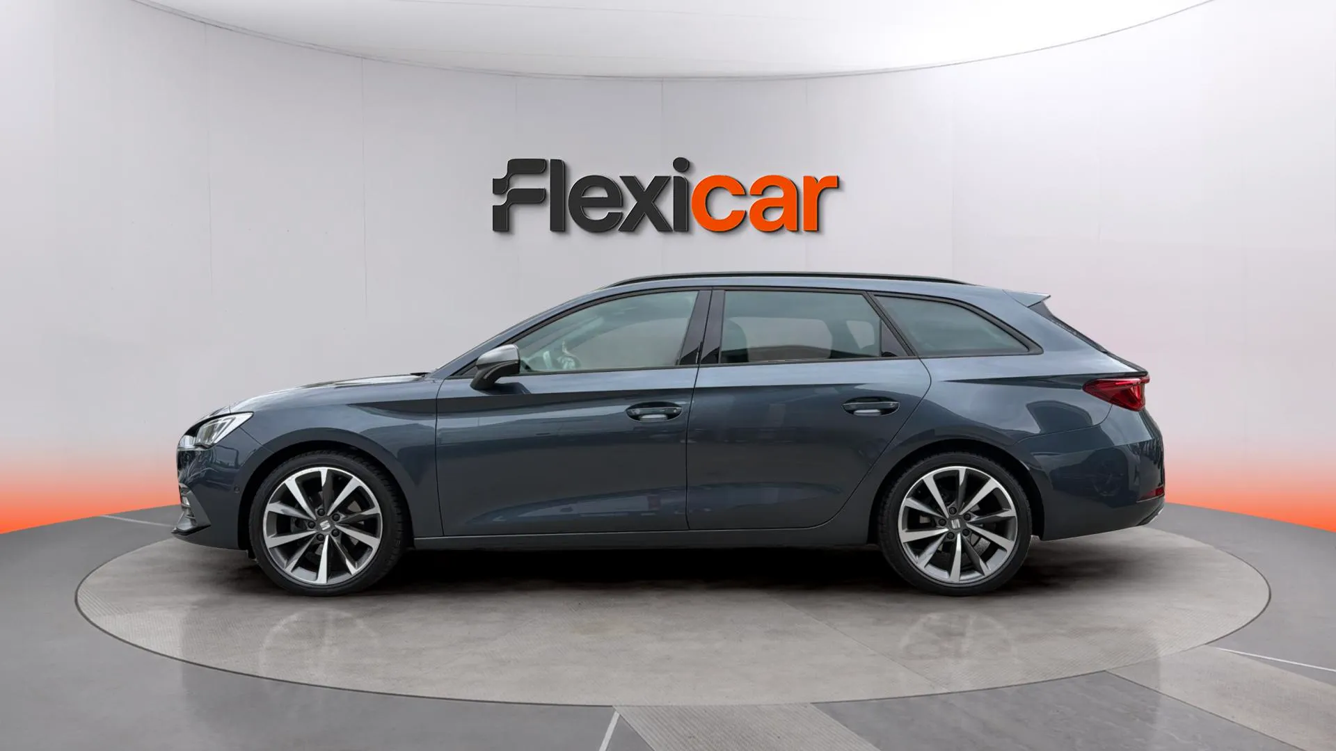SEAT León SP 1.5 eTSI DSG FR Special Edition - foto 4