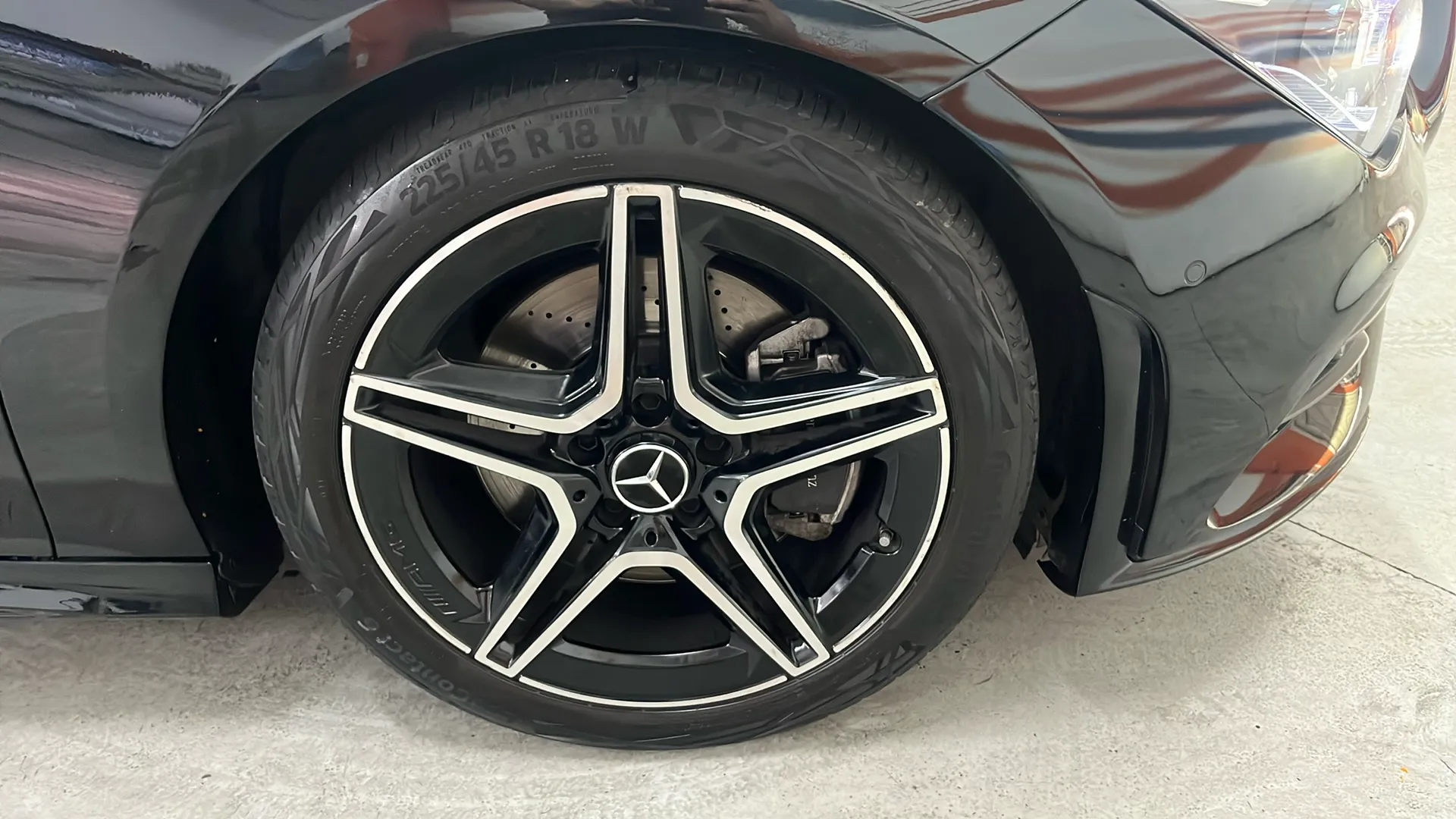 Mercedes-Benz CLA 200 D DCT Shooting Brake - foto 23