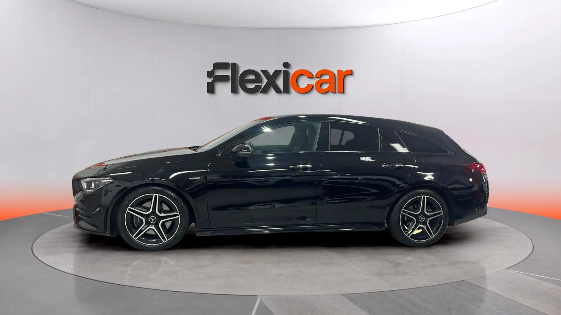 Mercedes-Benz CLA 200 D DCT Shooting Brake - foto 4