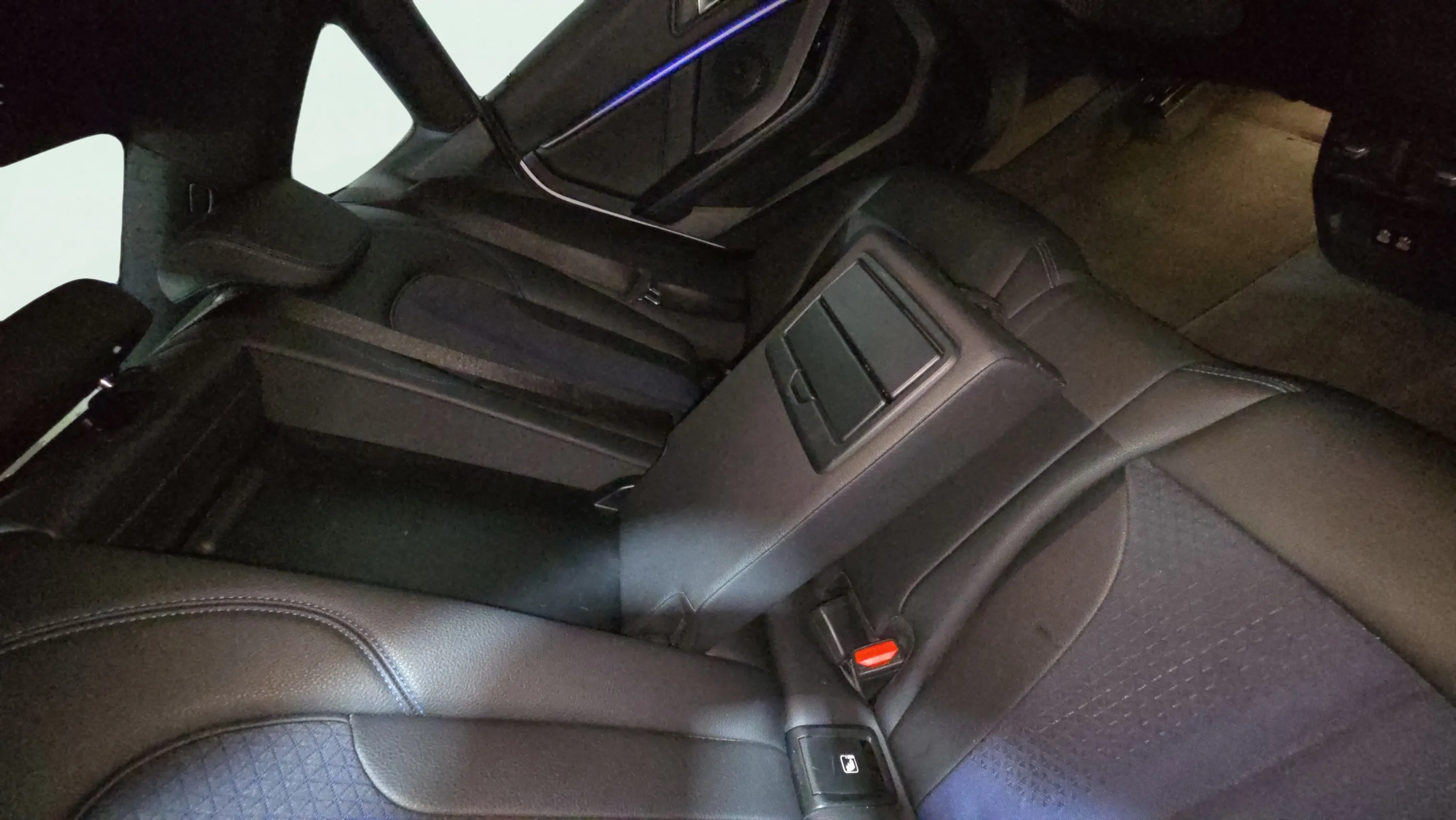 BMW Serie 2 218dA - foto 23