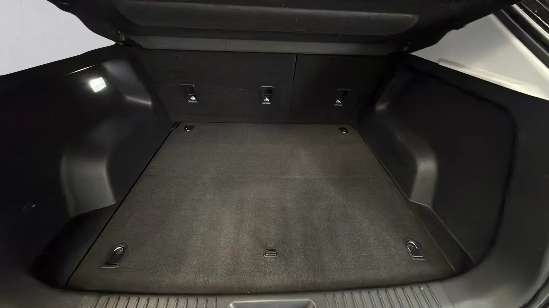 Omoda 5 1.6 T-GDi DCT Premium - foto 9