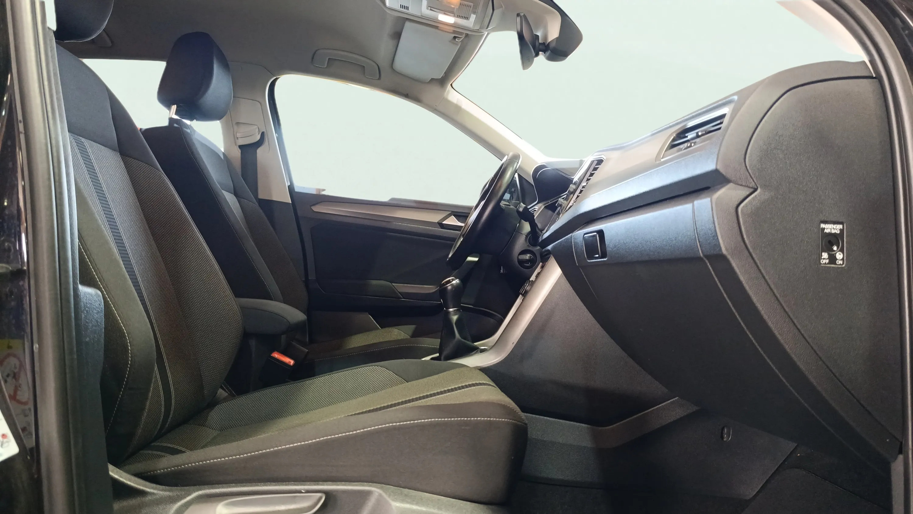 Volkswagen T-Roc Advance 1.0 TSI - foto 32