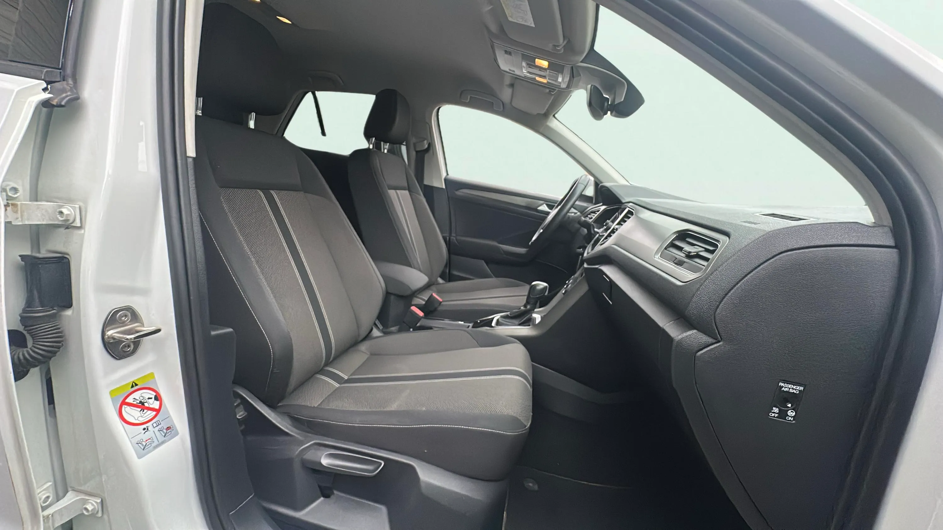 Volkswagen T-Roc Advance Style 1.5 TSI DSG - foto 12
