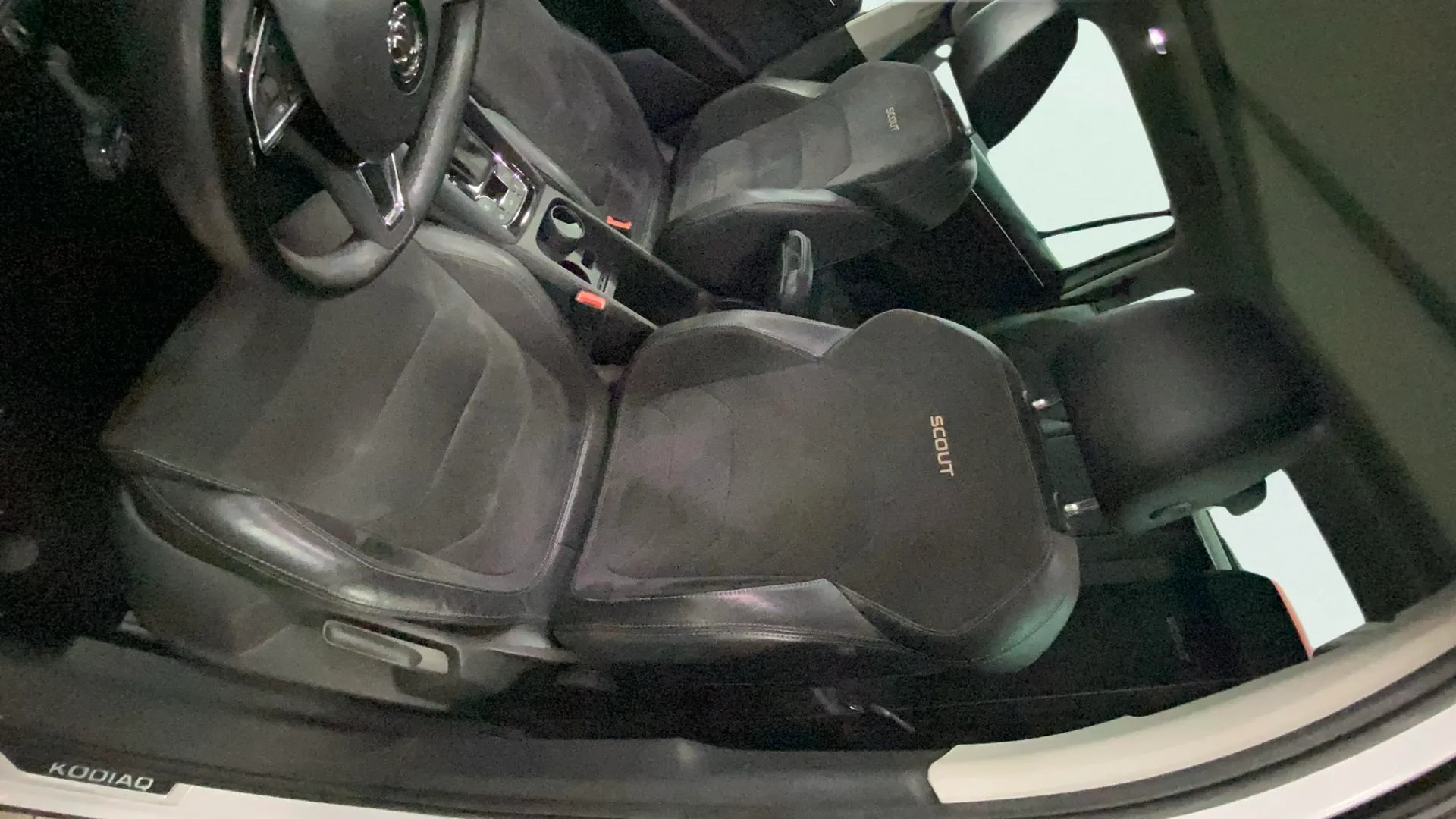 Škoda Kodiaq 2.0 TDI AdBlue DSG 4x4 - foto 9