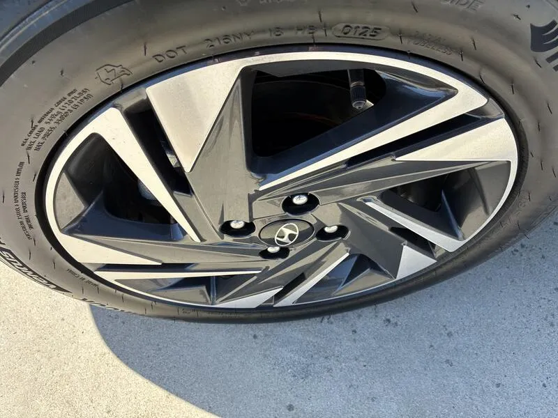 Hyundai Bayon 1.0 T-GDi 48V Maxx - foto 13