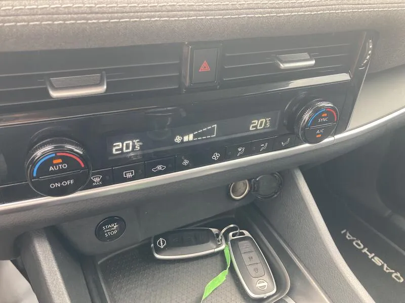 Nissan Qashqai DIG-T mHEV 4x2 Acenta - foto 40