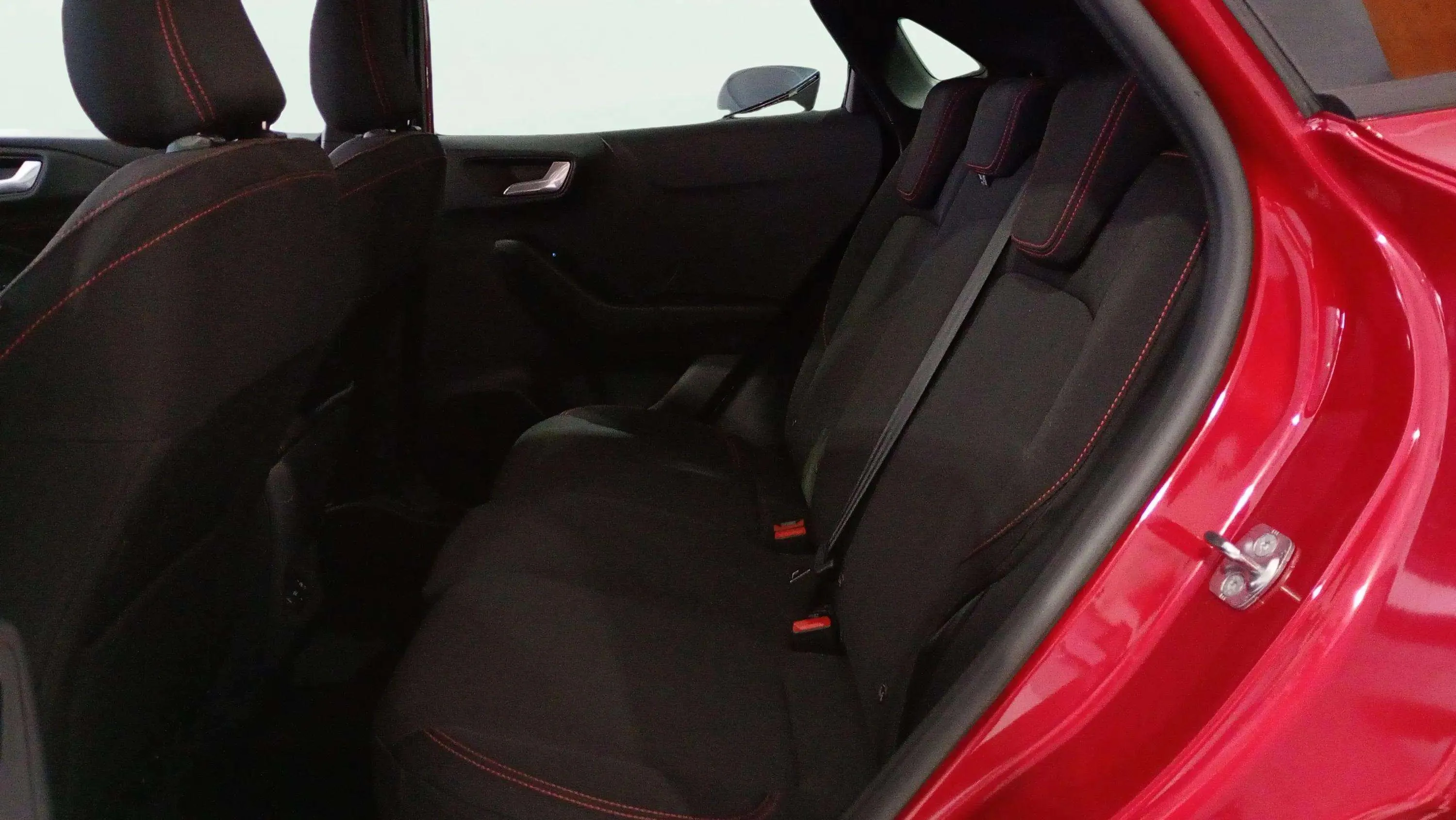 Ford Puma 1.0 EcoBoost ST-Line MHEV - foto 13