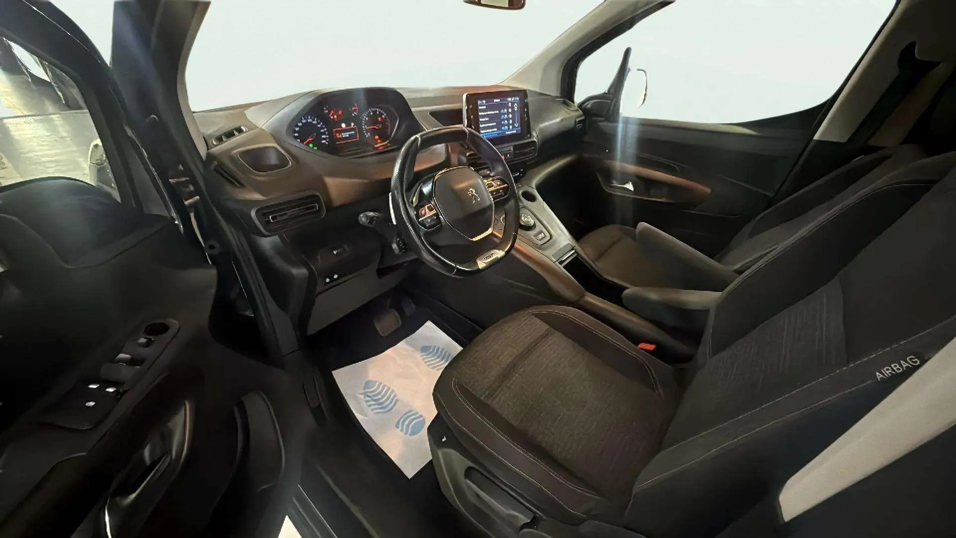 Peugeot Rifter GT Standard PureTech EAT8 - foto 10